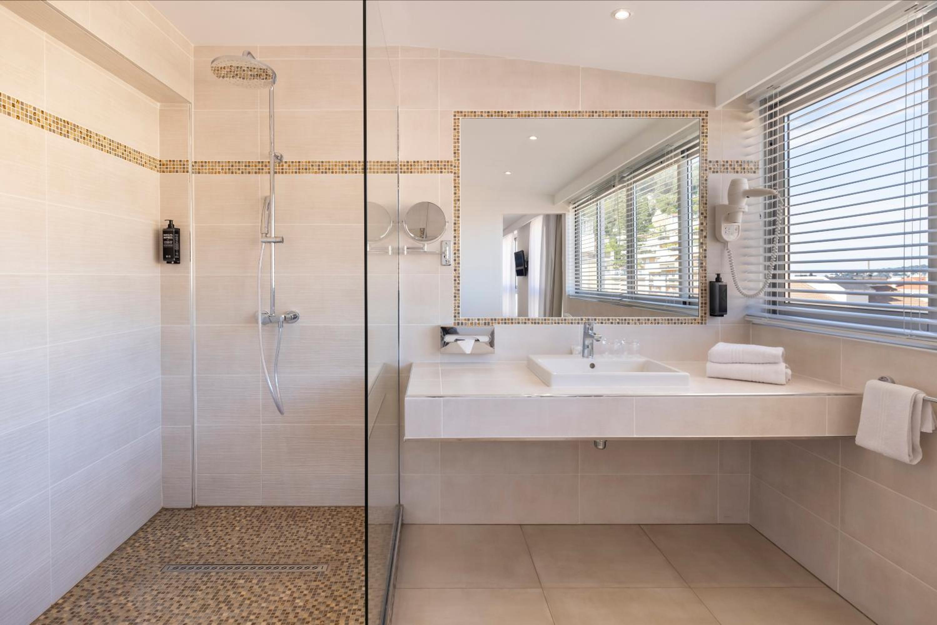 Standard Family Suite
