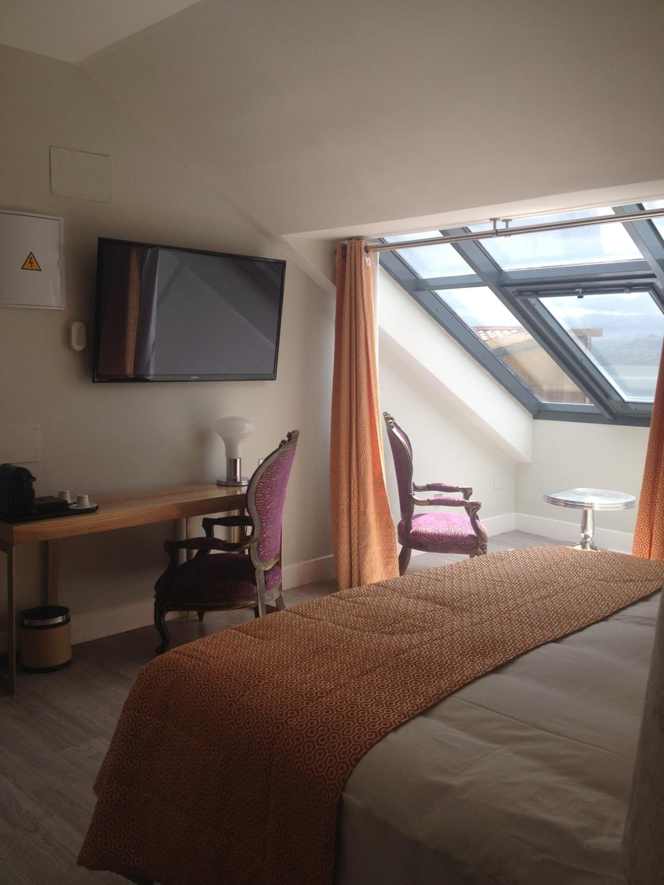 Deluxe Suite with Sea View