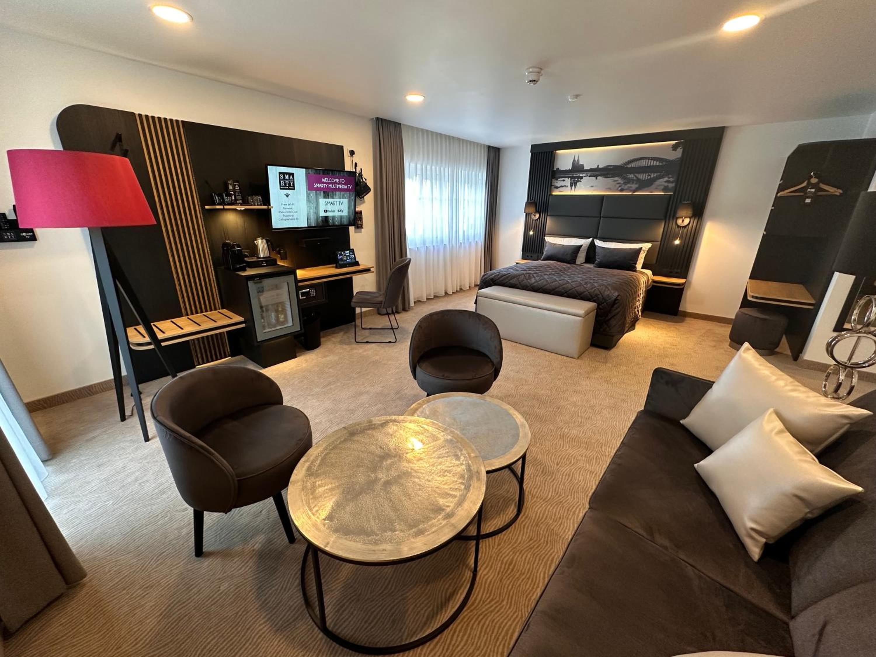 Panorama Suite mit Rheinblick