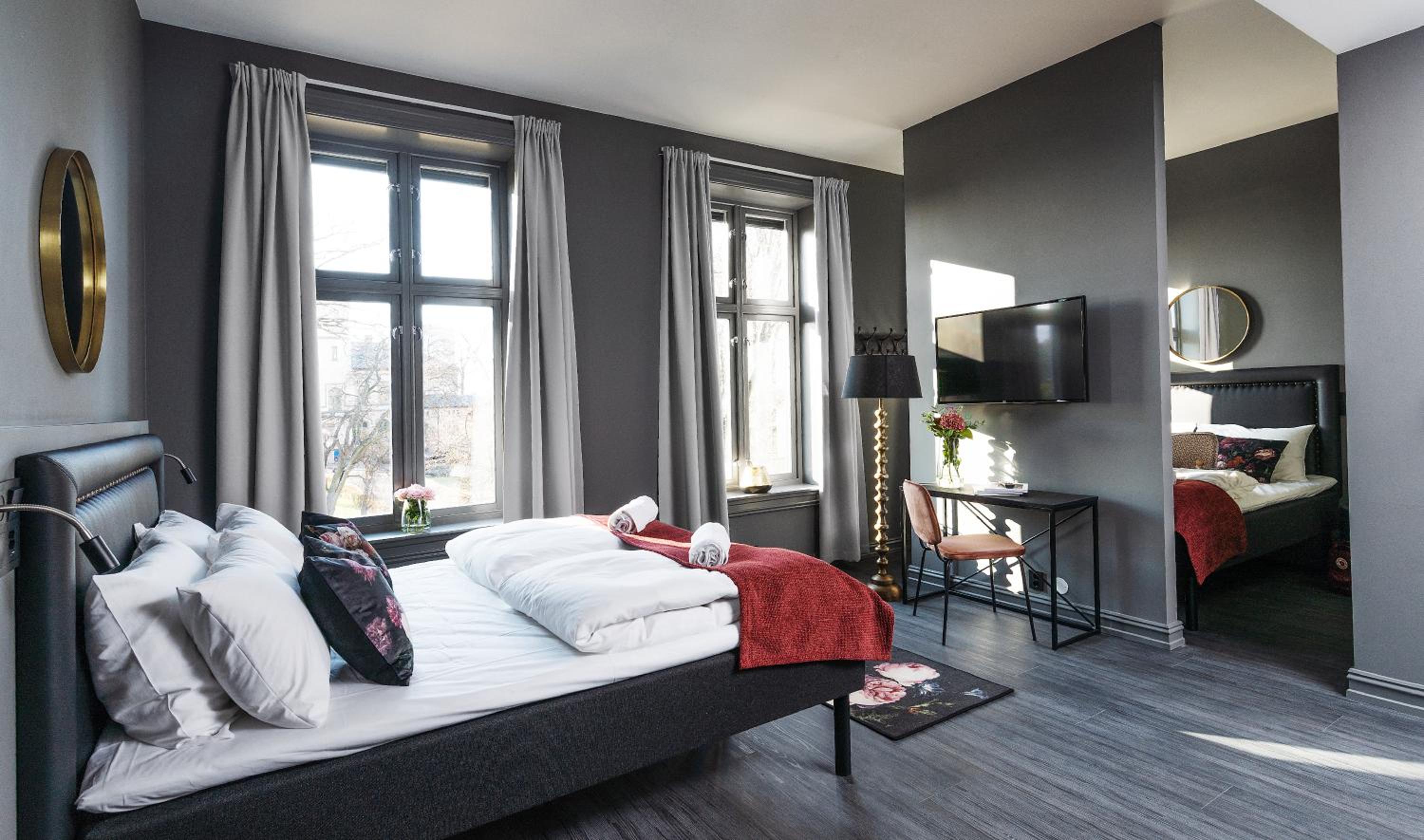 Executive Studio with Kitchen