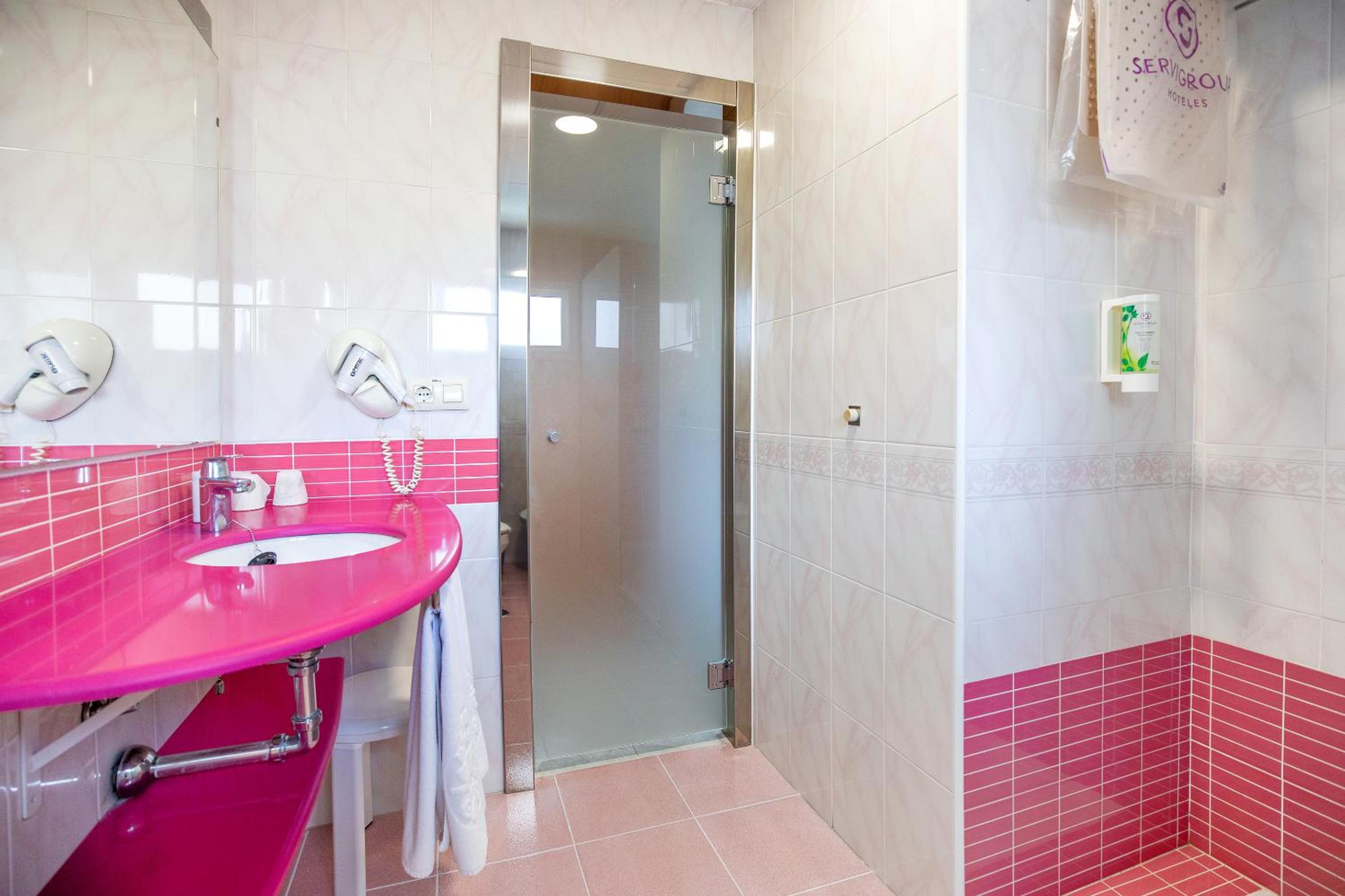 Double Room with Balcony (2 Adults + 2 Children)