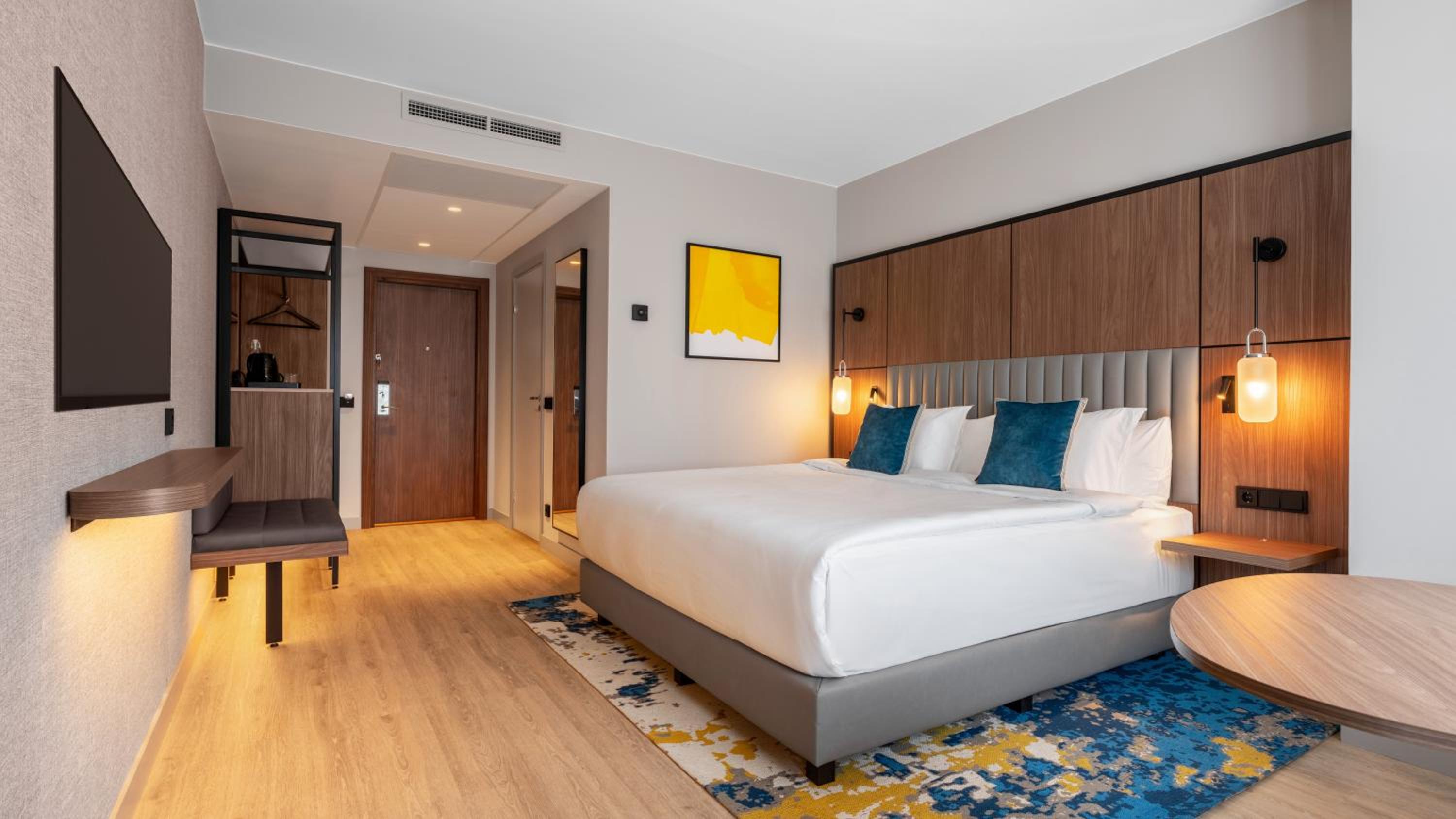 Standard King Room with Free Spa Access