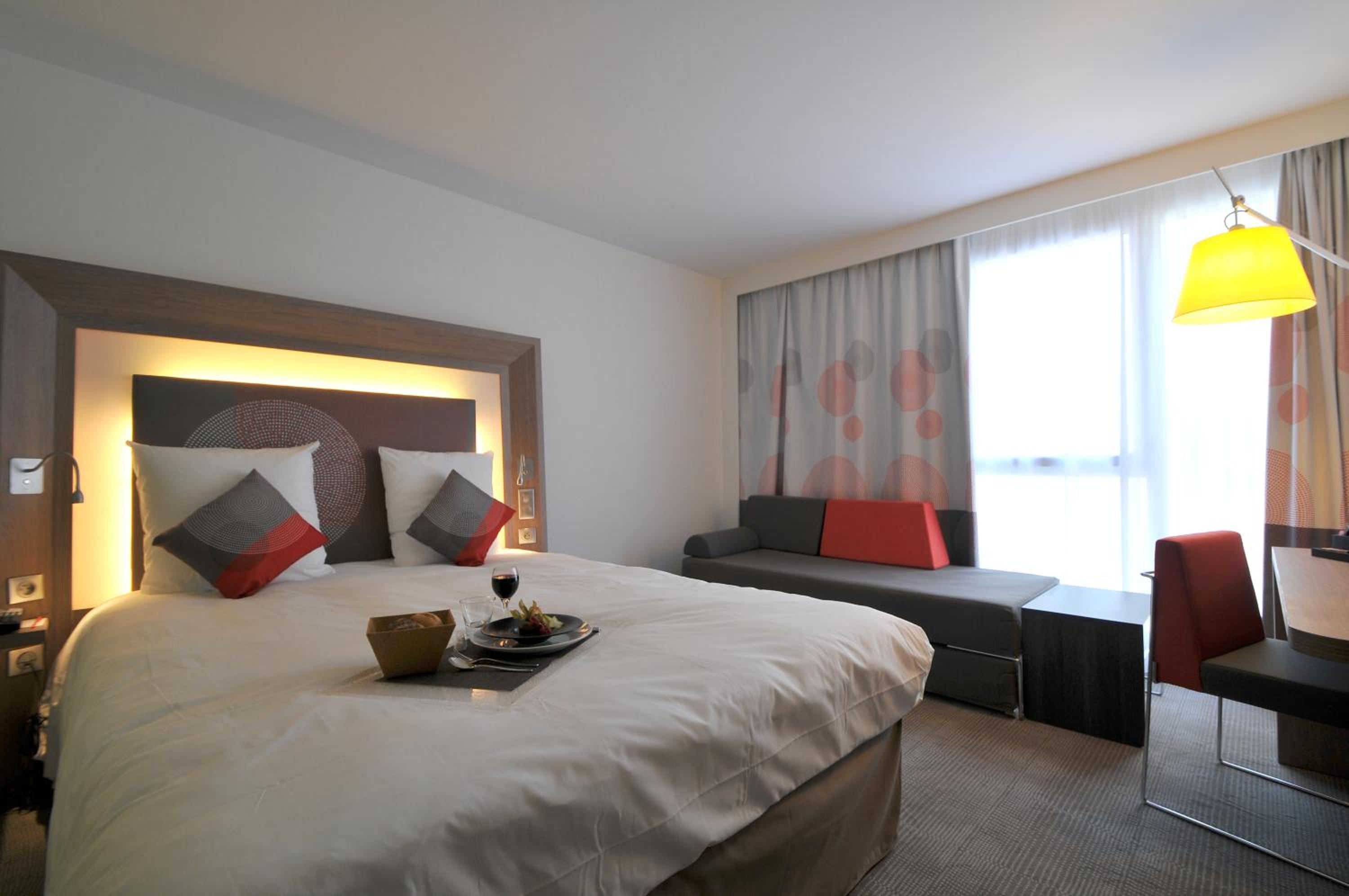 Executive Room with One Queen Bed