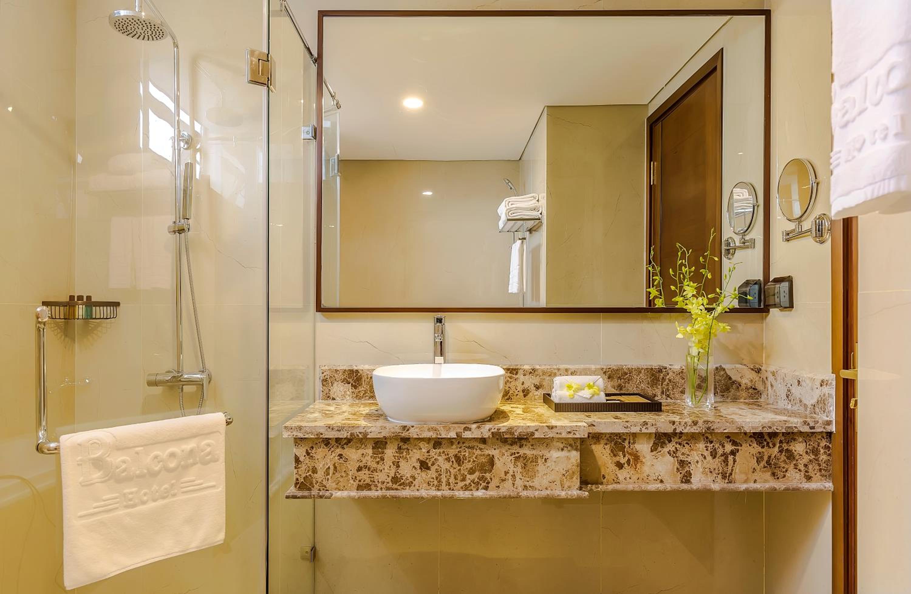 Balcony Triple Sea View with Afternoon Tea