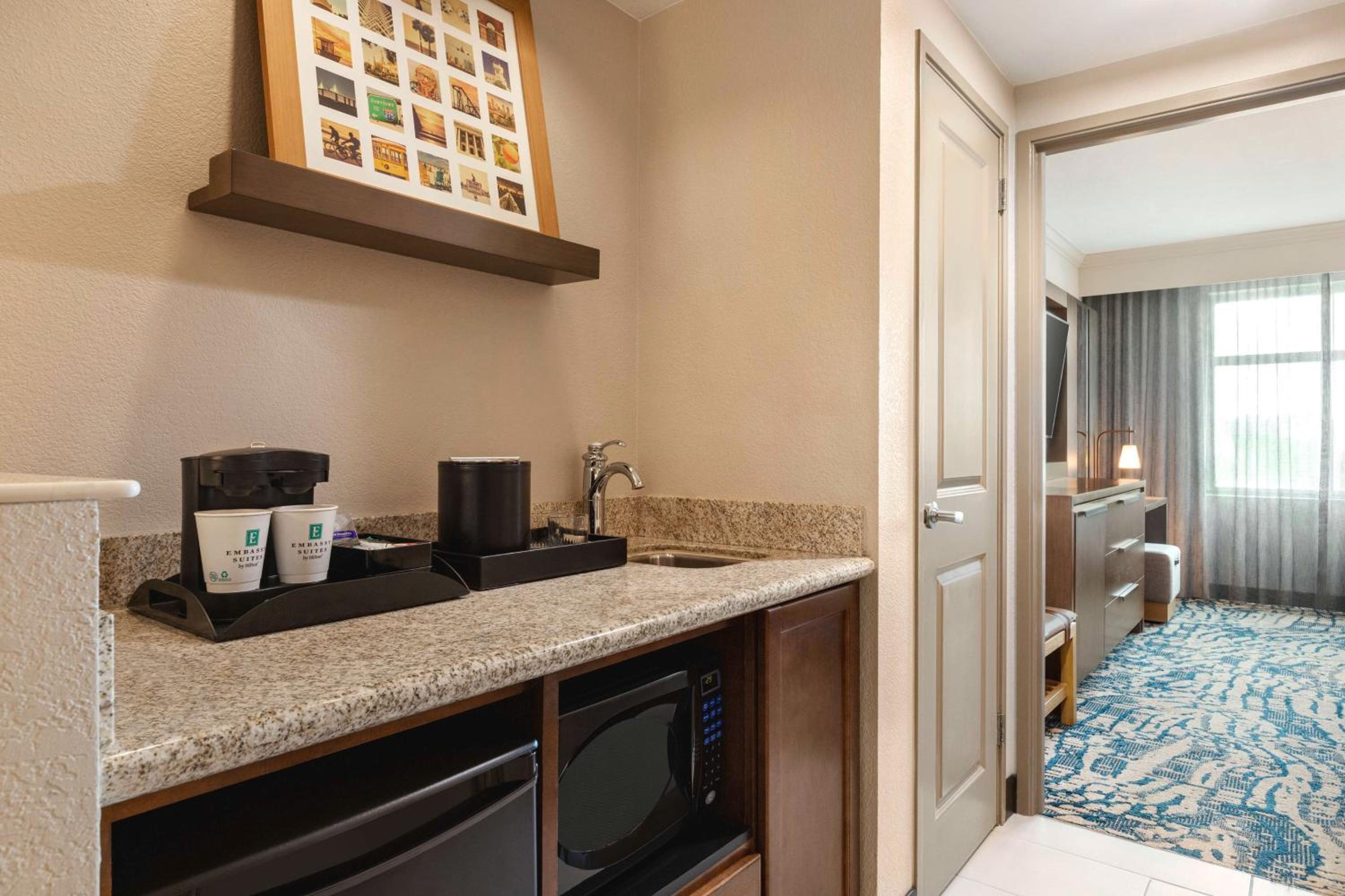 Suite with Two Queen Beds - Non-Smoking