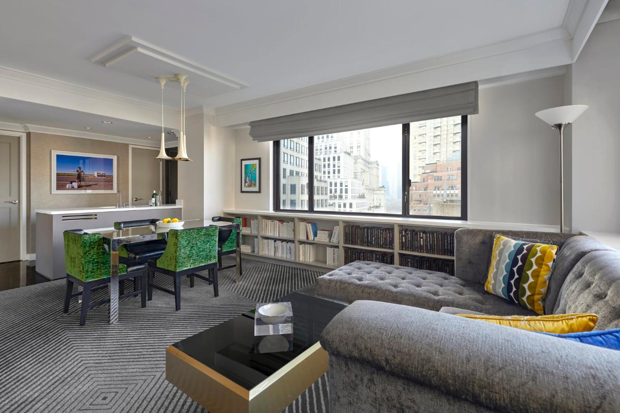 Pop Art 1-Bedroom Suite