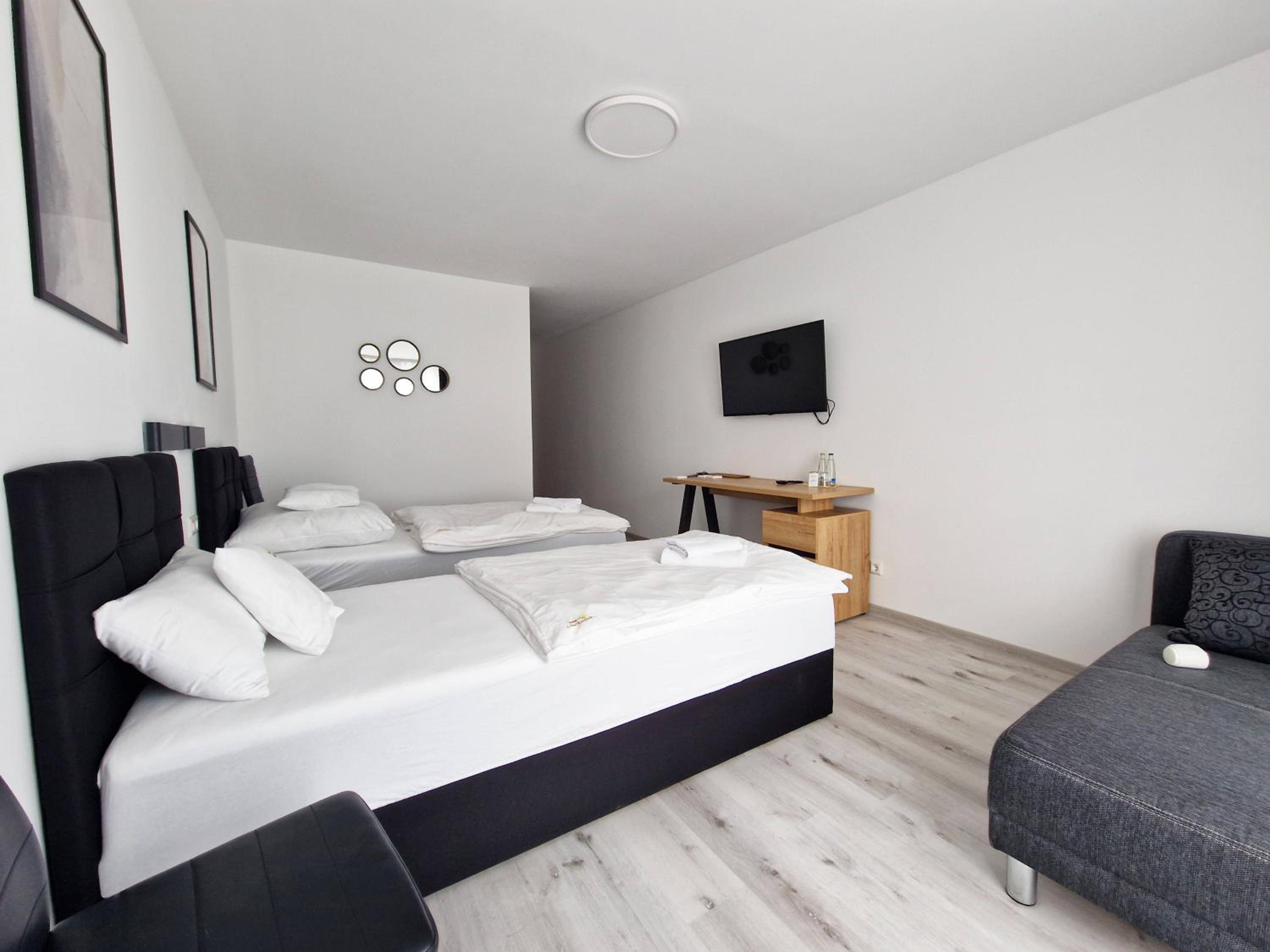 Comfort Triple Room with Shower