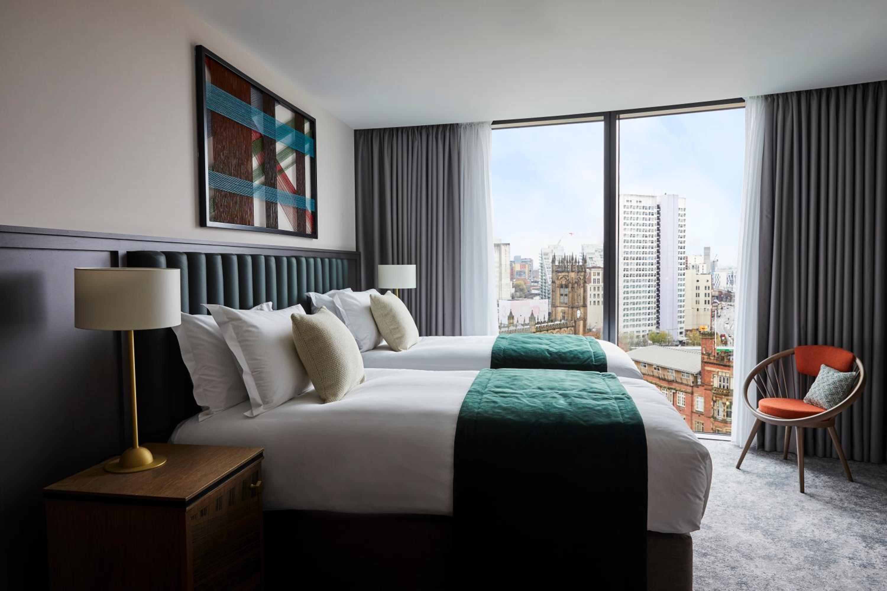 High Floor Standard Twin Room