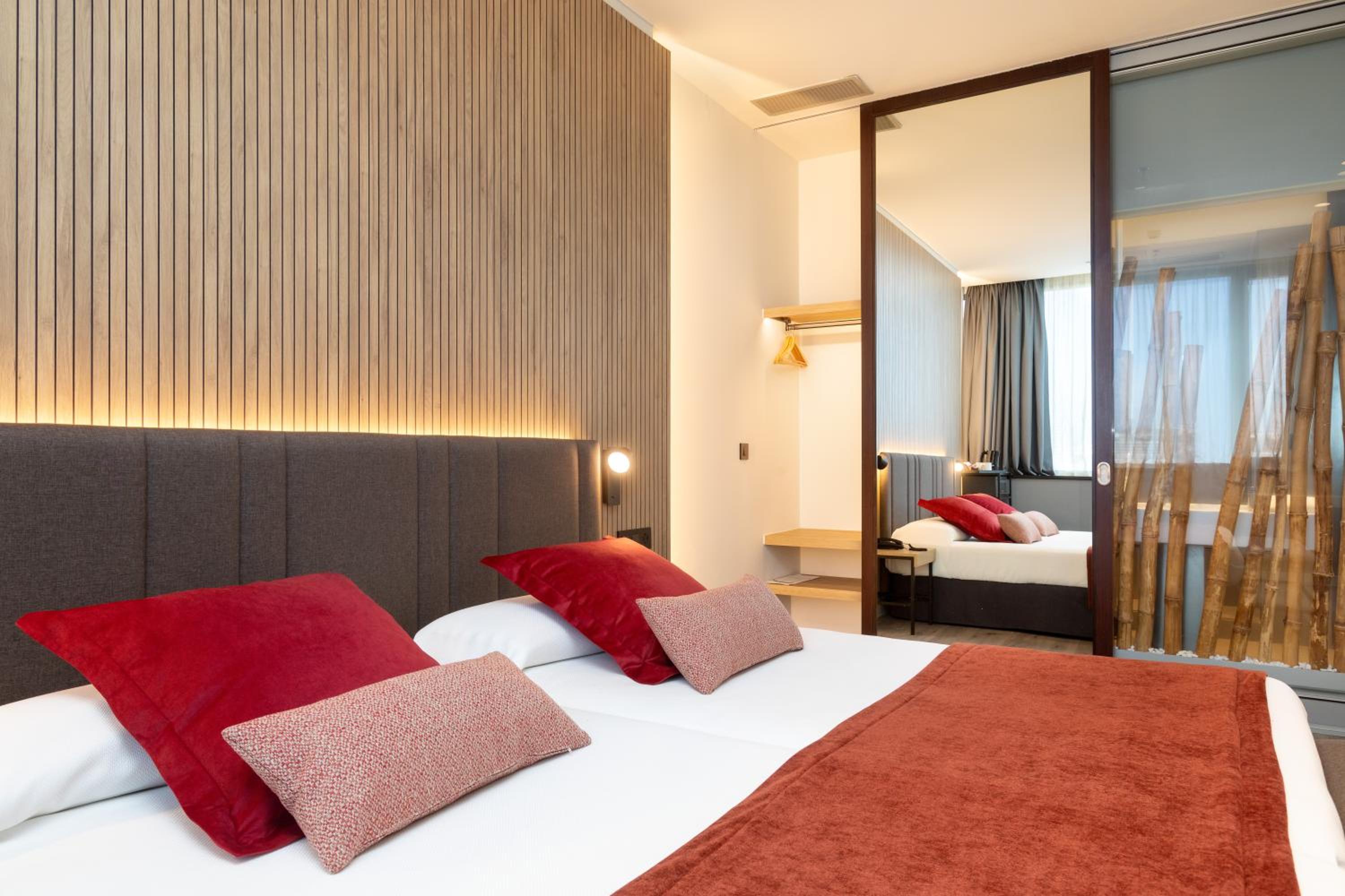  Elegance Room