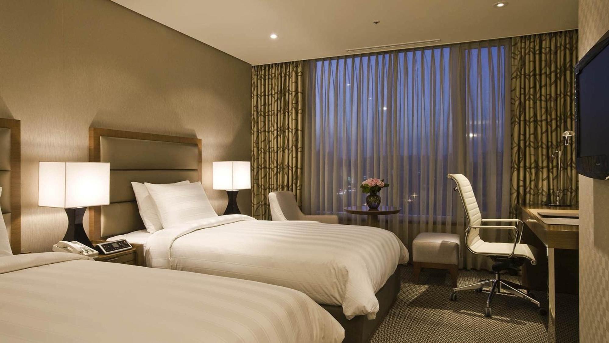 [Swimming Pool PKG for 2] Deluxe Twin Room with Bath