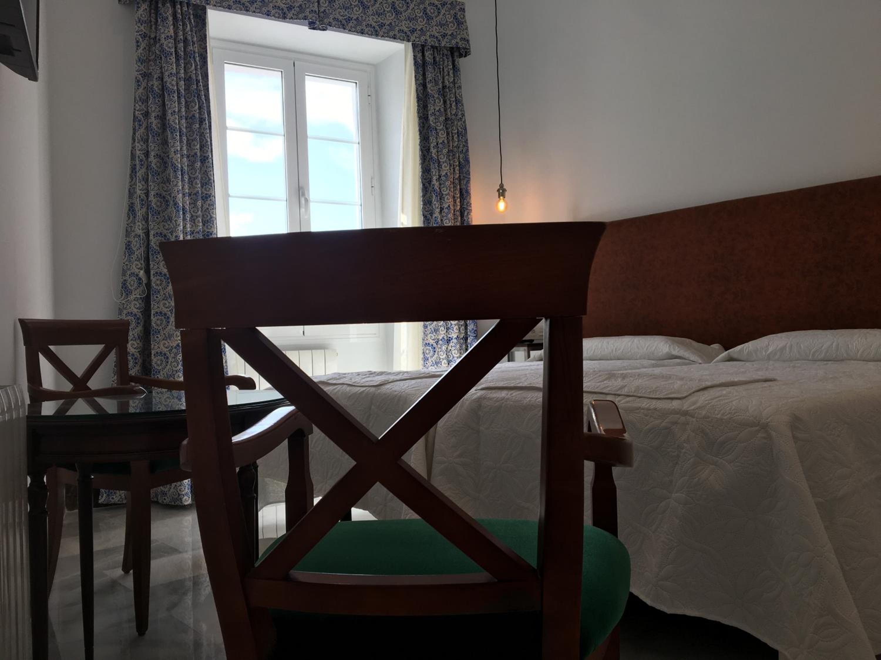 Superior Room with Window