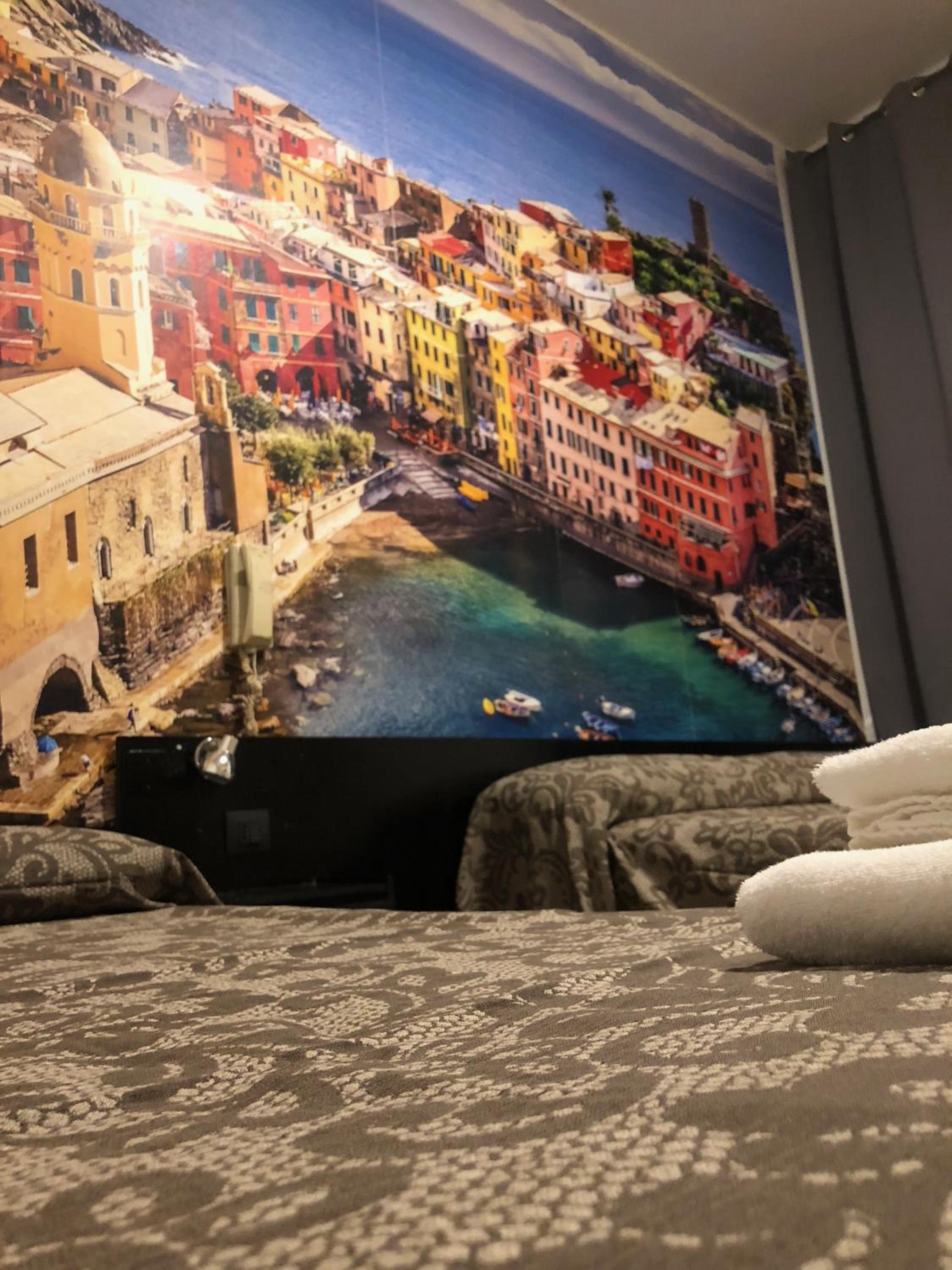 Double or Twin Room with Shared Bathroom