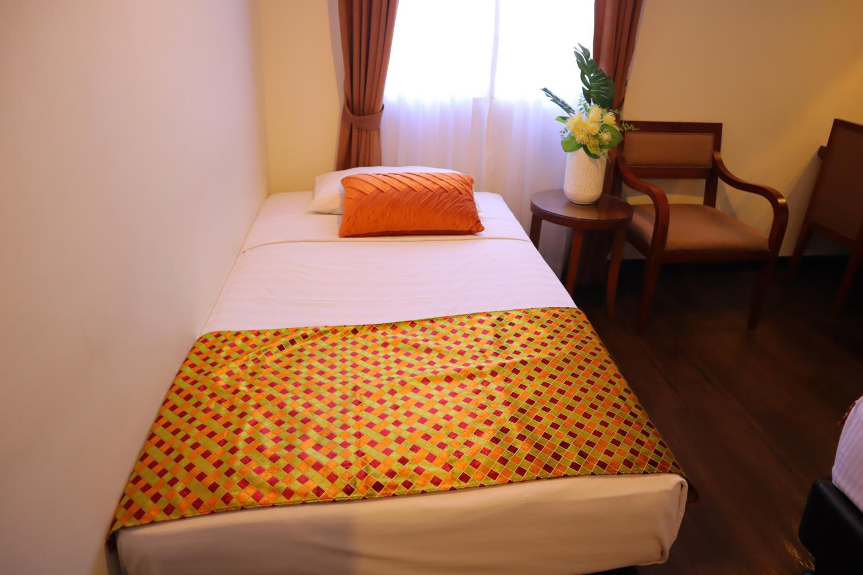 Executive Family Room