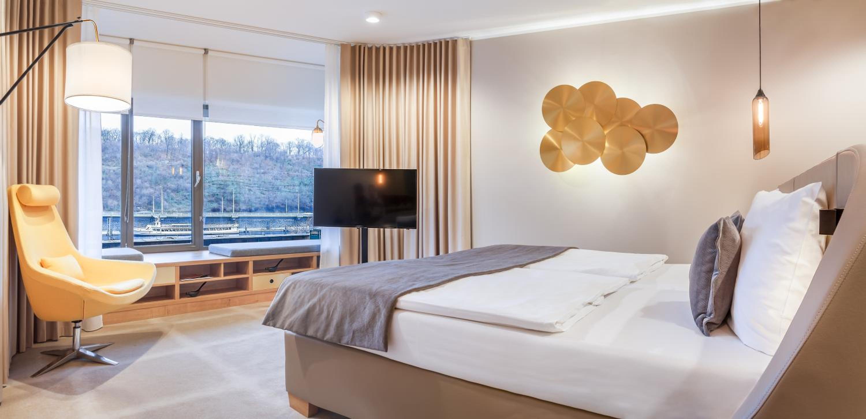 Deluxe Double or Twin Room River View