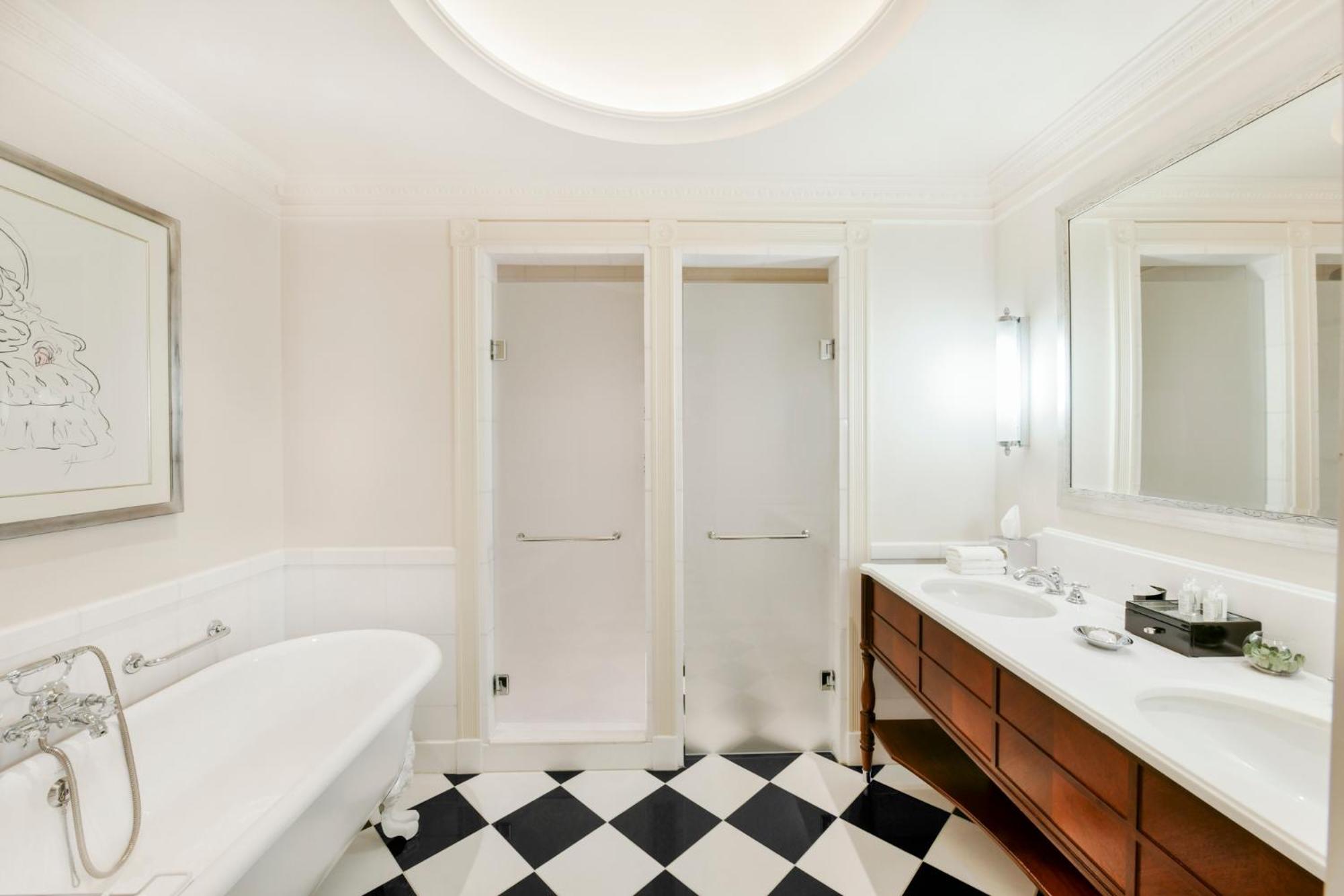 Luxury King Room with River View