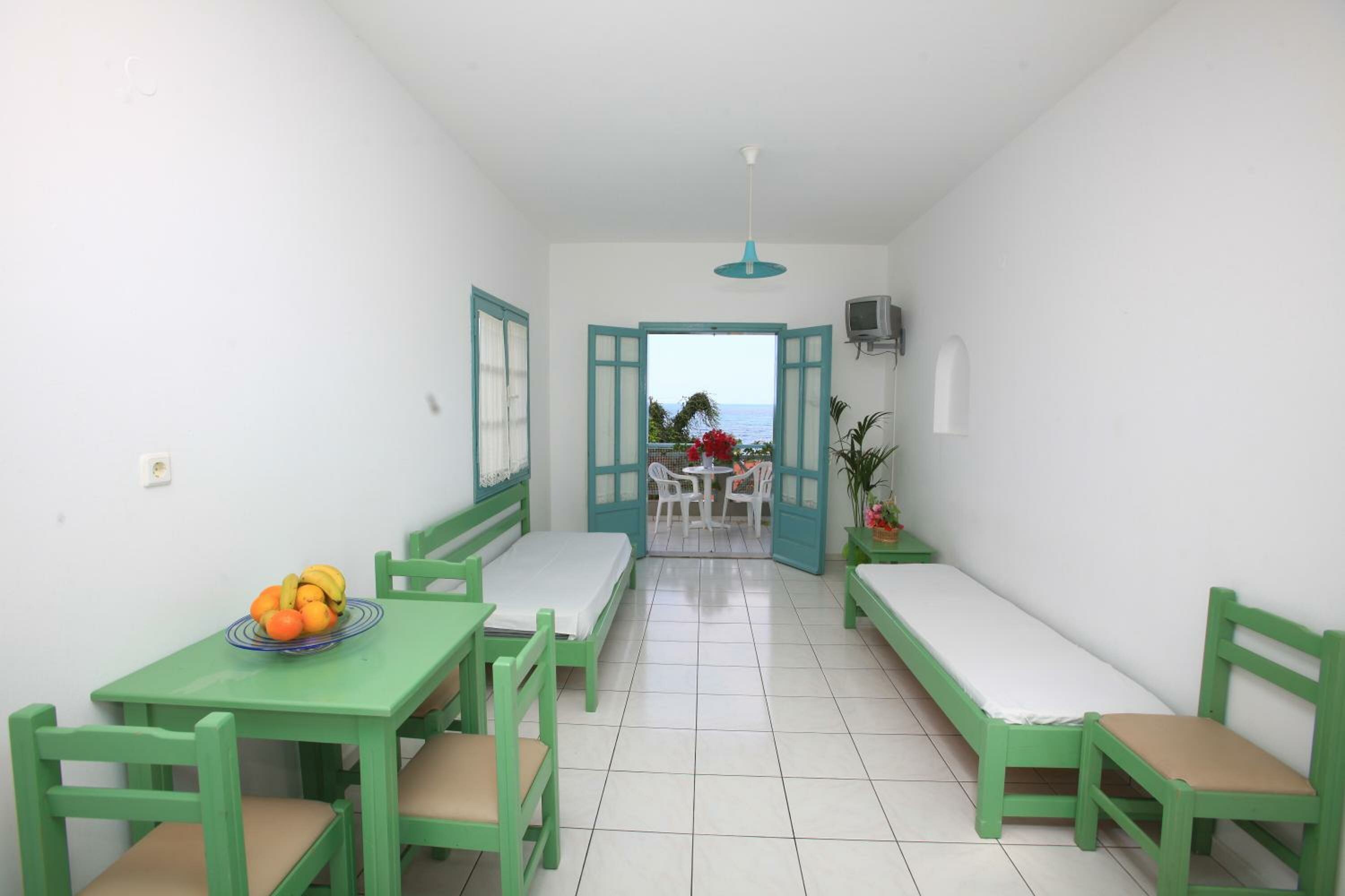 Family One-Bedroom Apartment