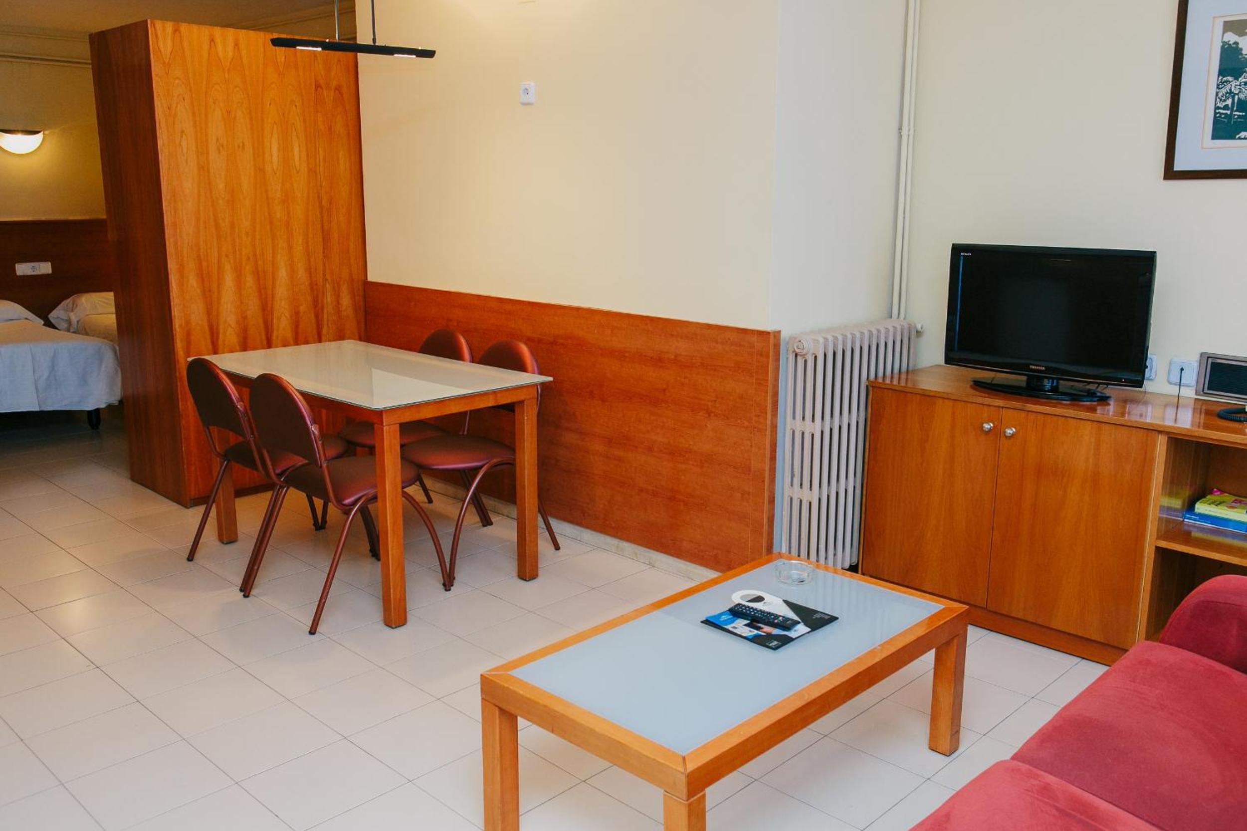 One-Bedroom Apartment (2 Adults)