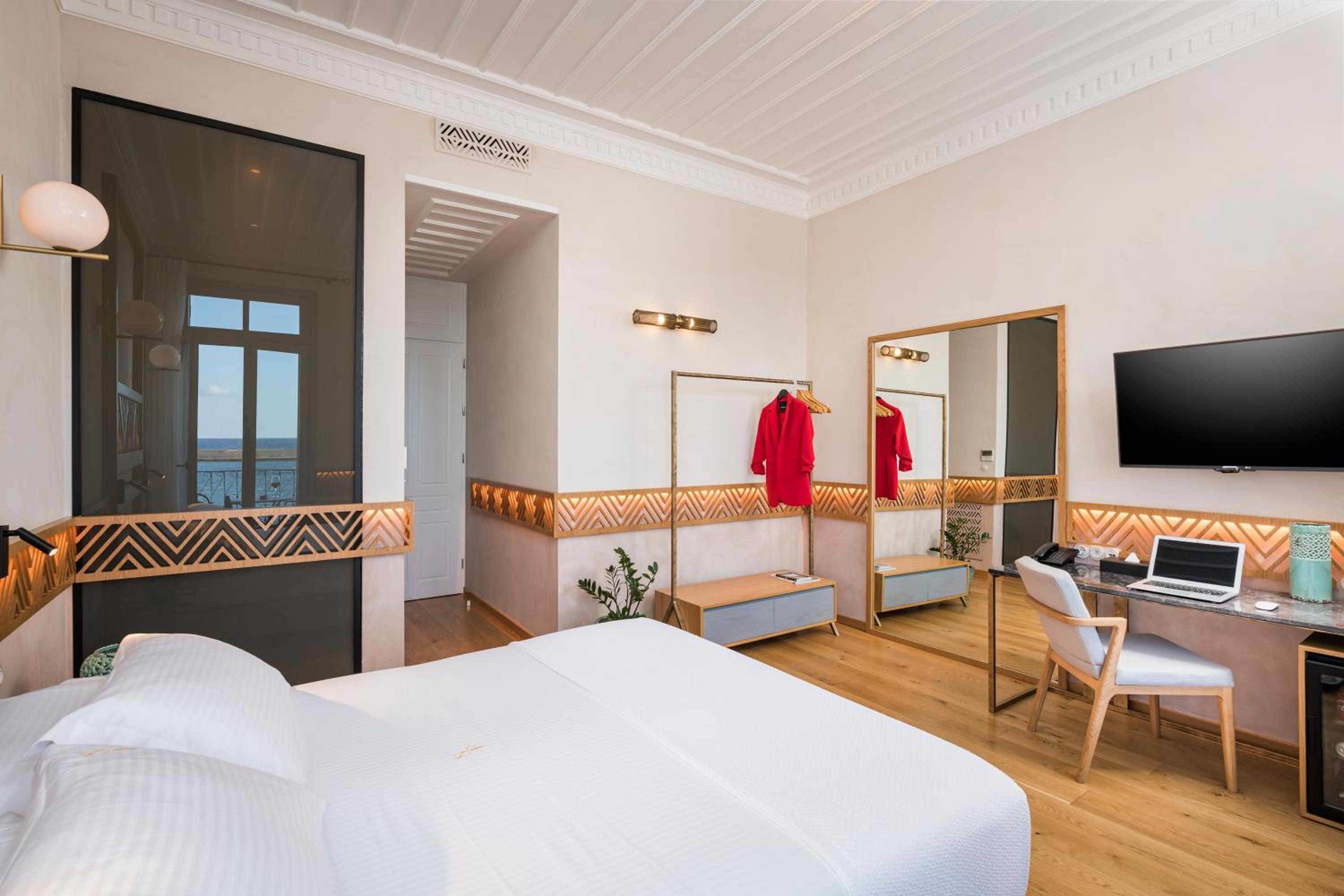 Deluxe Double Sea view Room with Balcony.