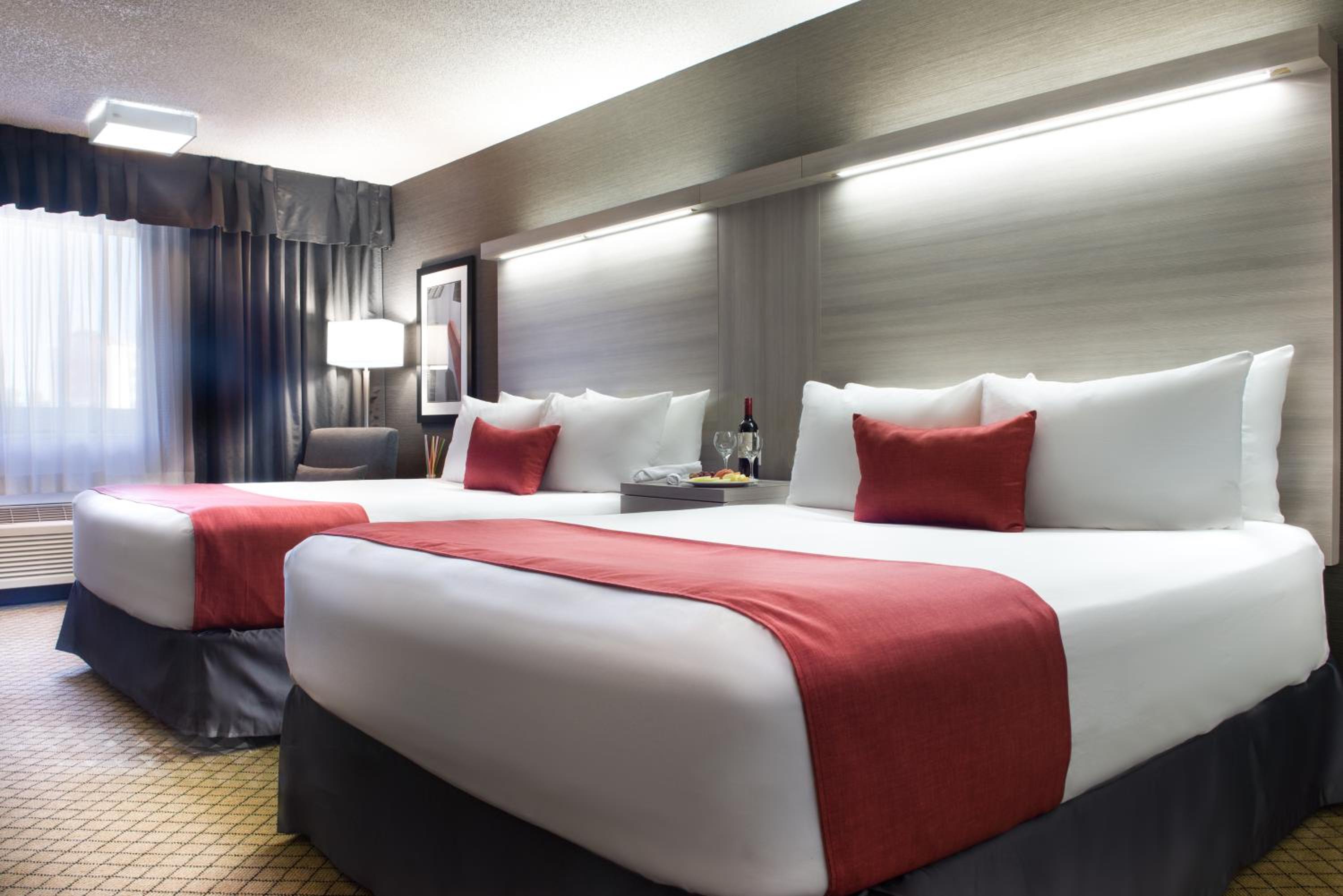 Queen Room with Two Queen Beds - Pet Friendly/Non-Smoking