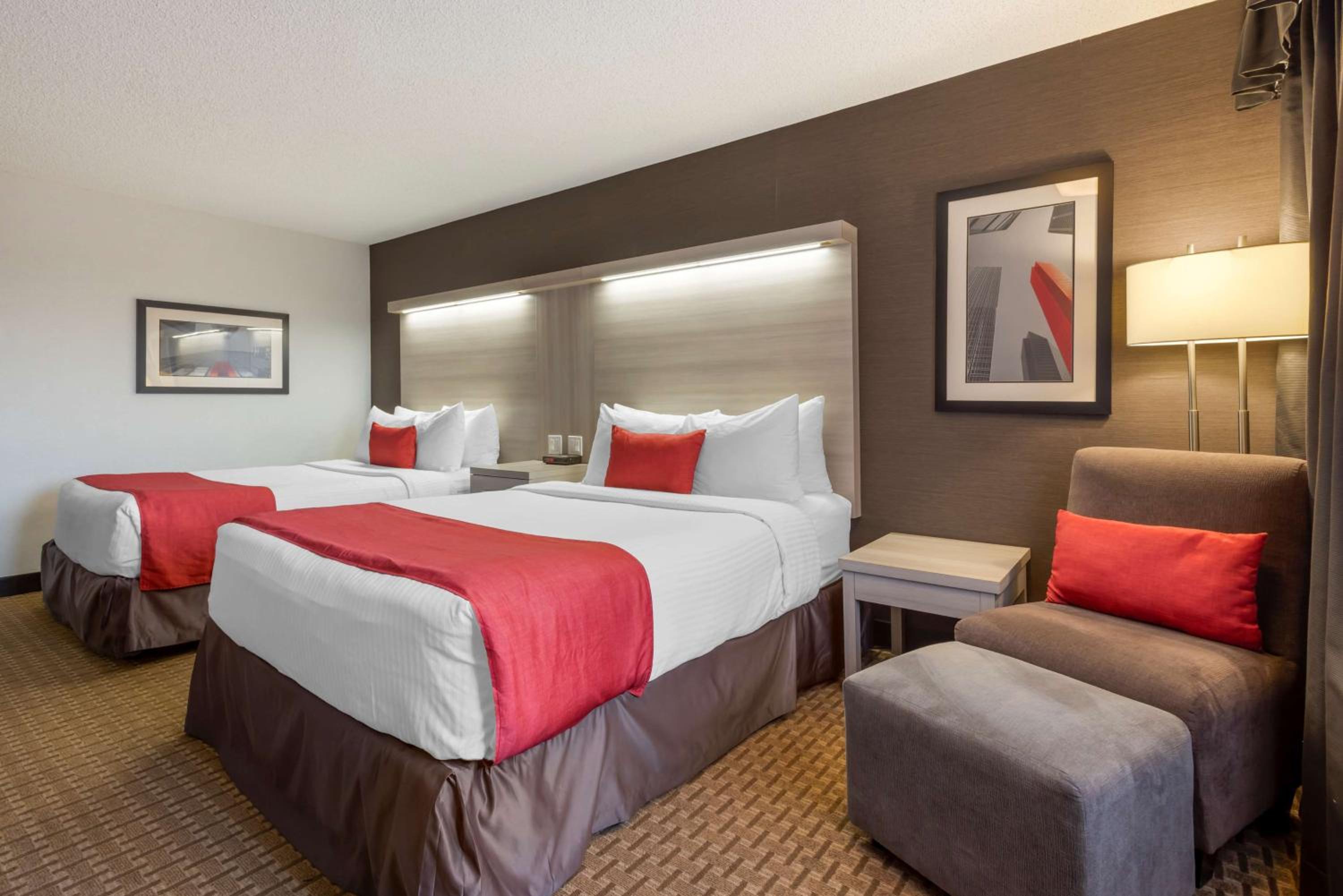 Deluxe Queen Room with Two Queen Beds - Non-Smoking