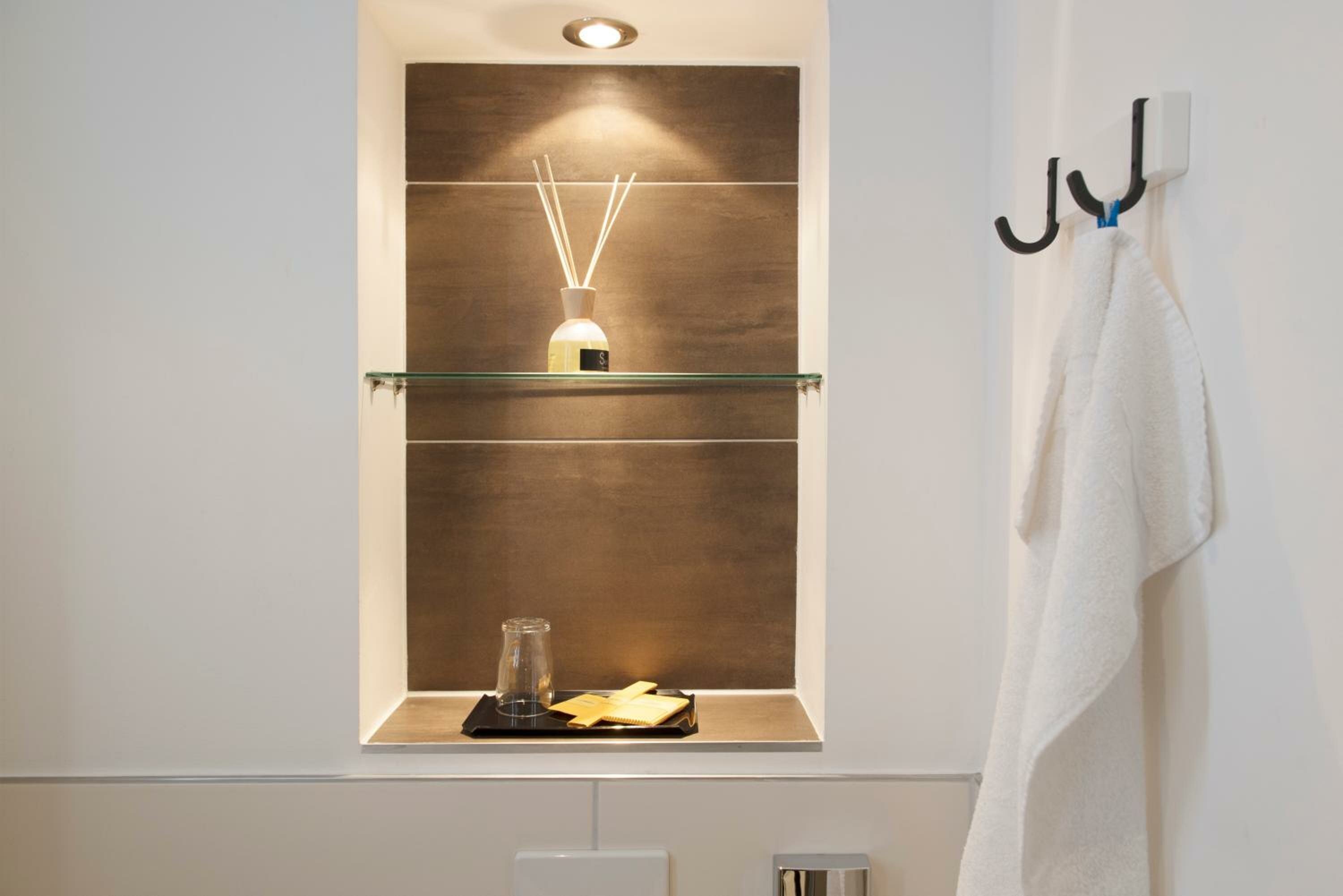 Small Queen Room with Air Conditioning