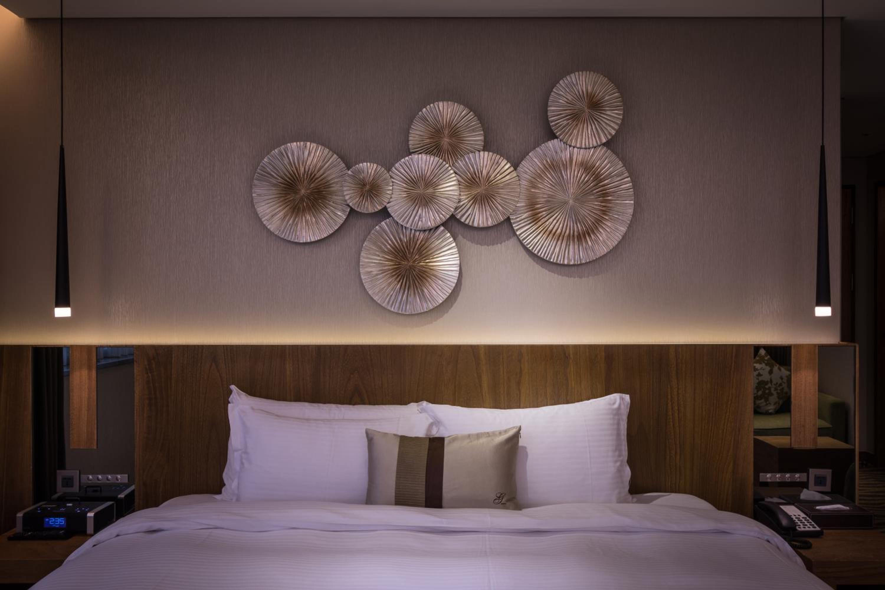 Luxury King Room