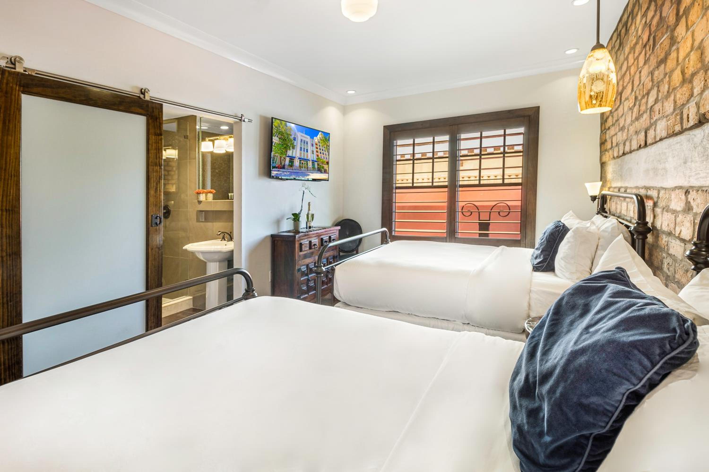 Deluxe Double Room with Two Double Beds