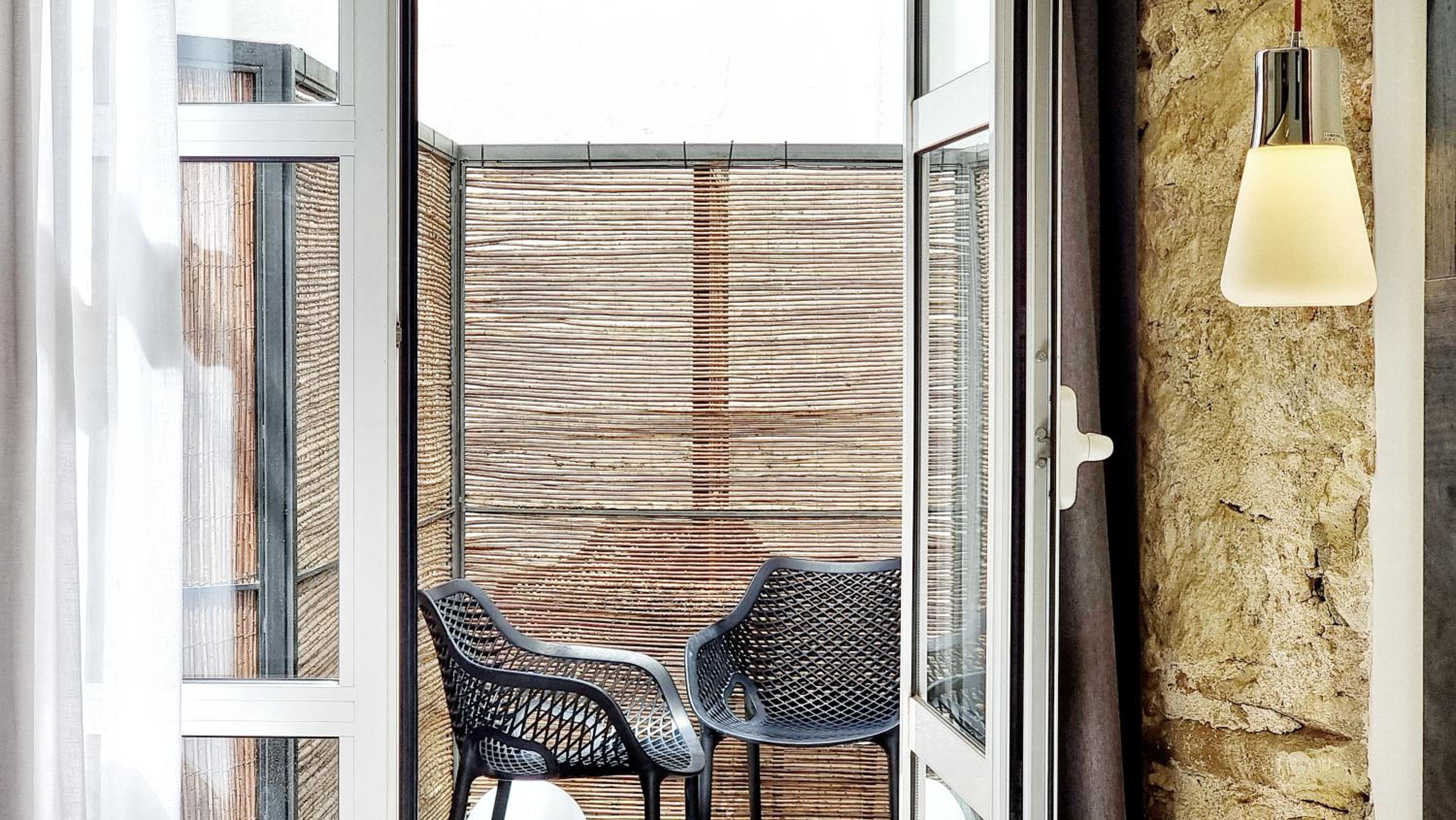 Interior Double or Twin Room with Patio 