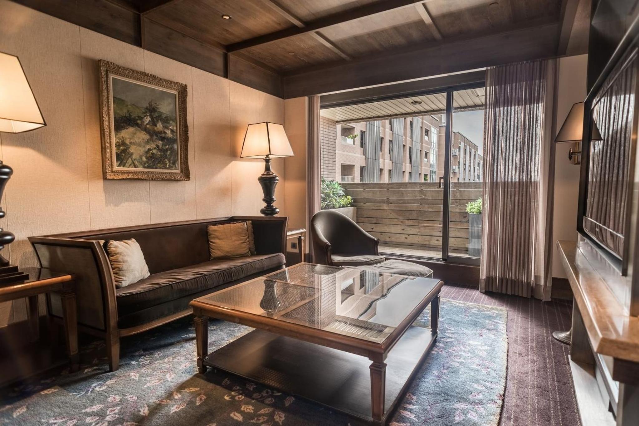 Executive Suite