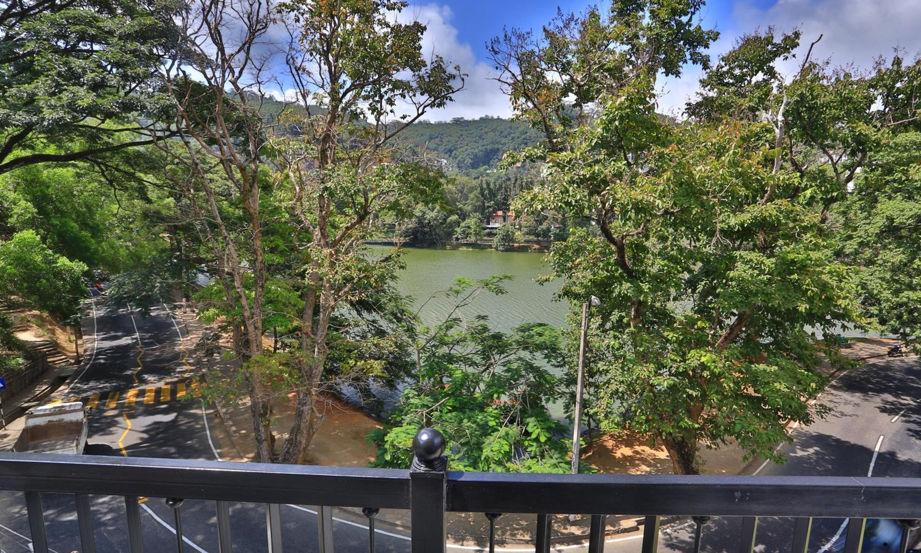 Suite with Lake View