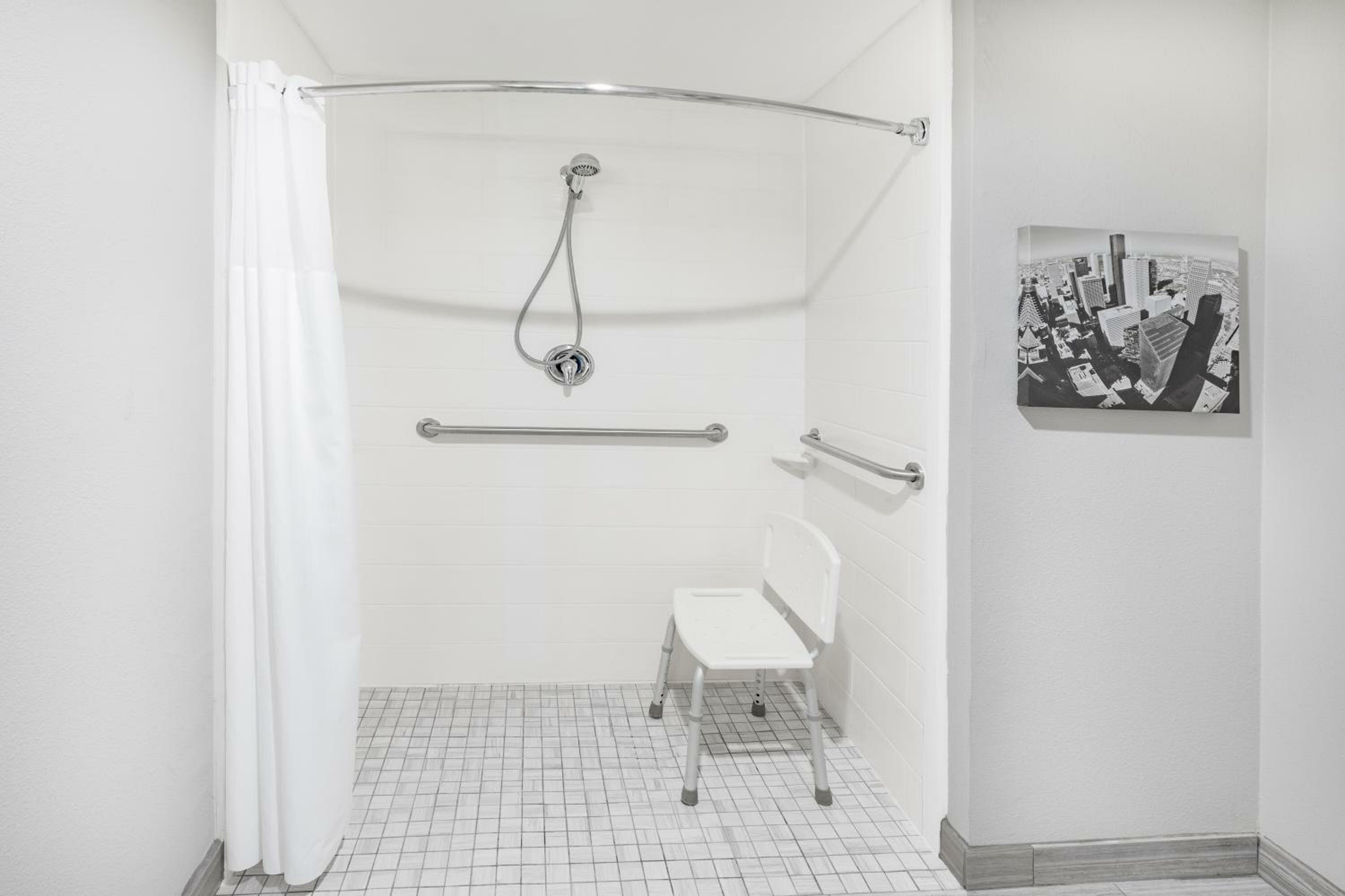 1 Double Bed, Mobility Accessible Room, Roll-In Shower, Non-Smoking