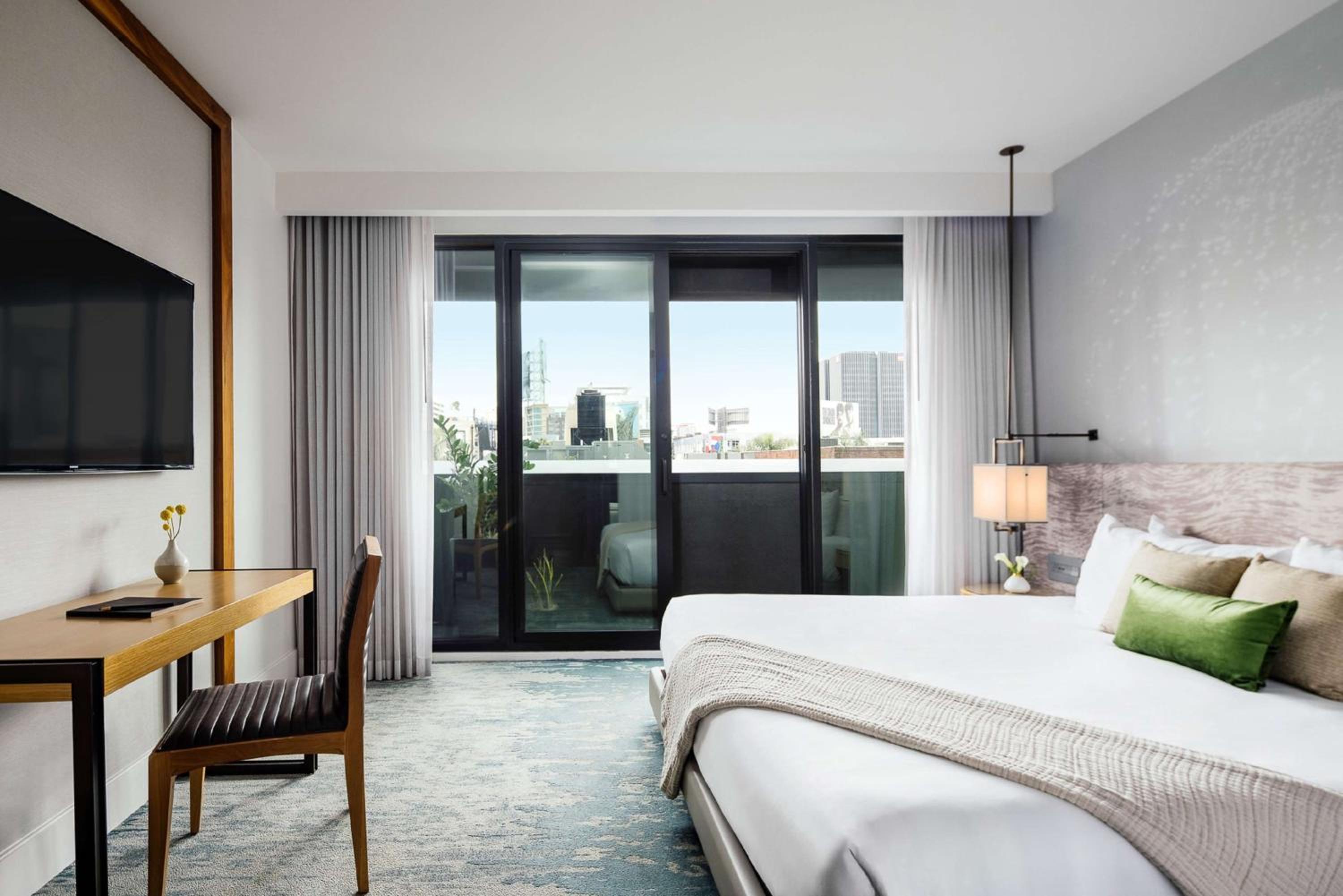 King Room Silver with Balcony