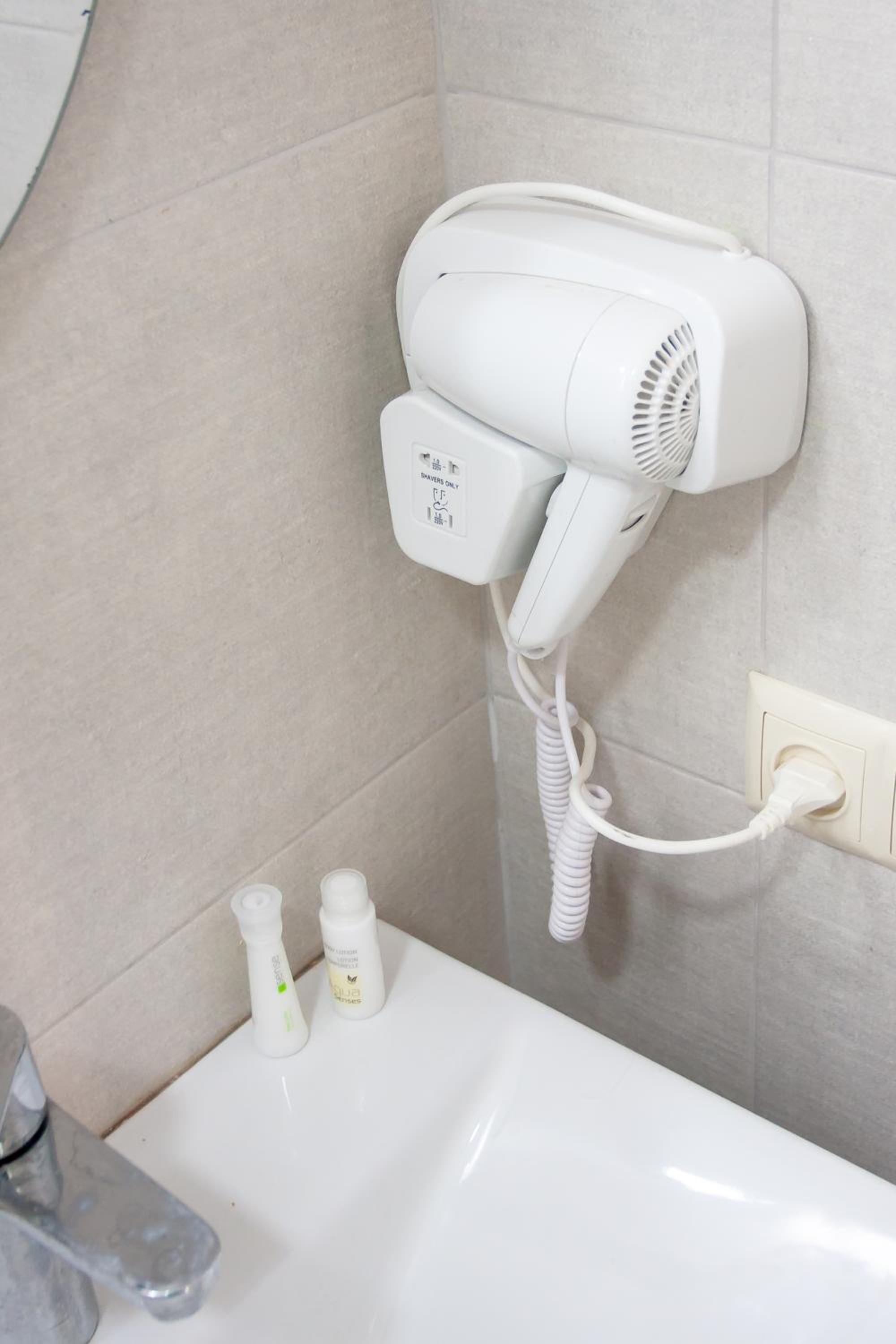 King Room With Balcony