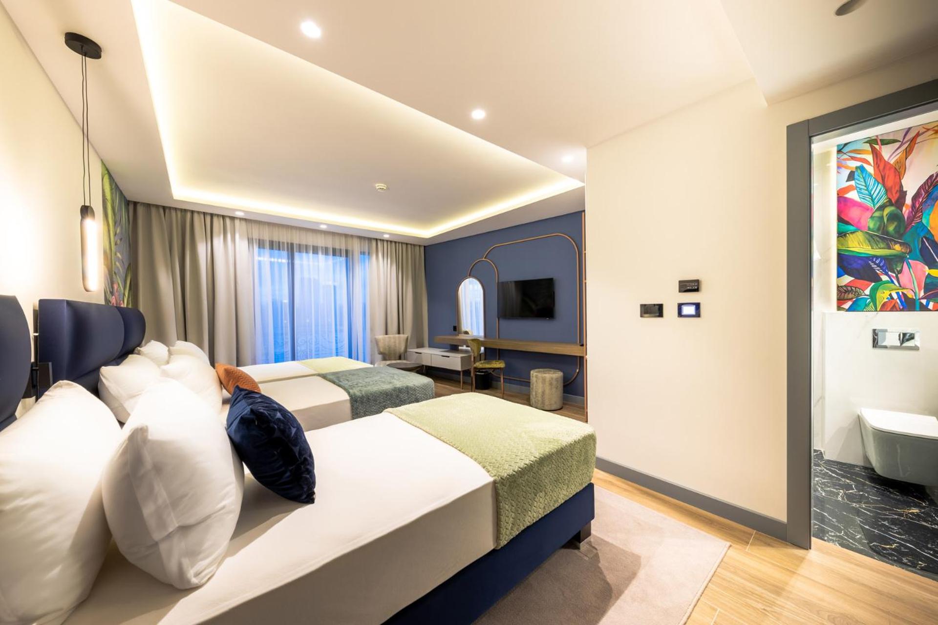 Deluxe Triple Room with River View