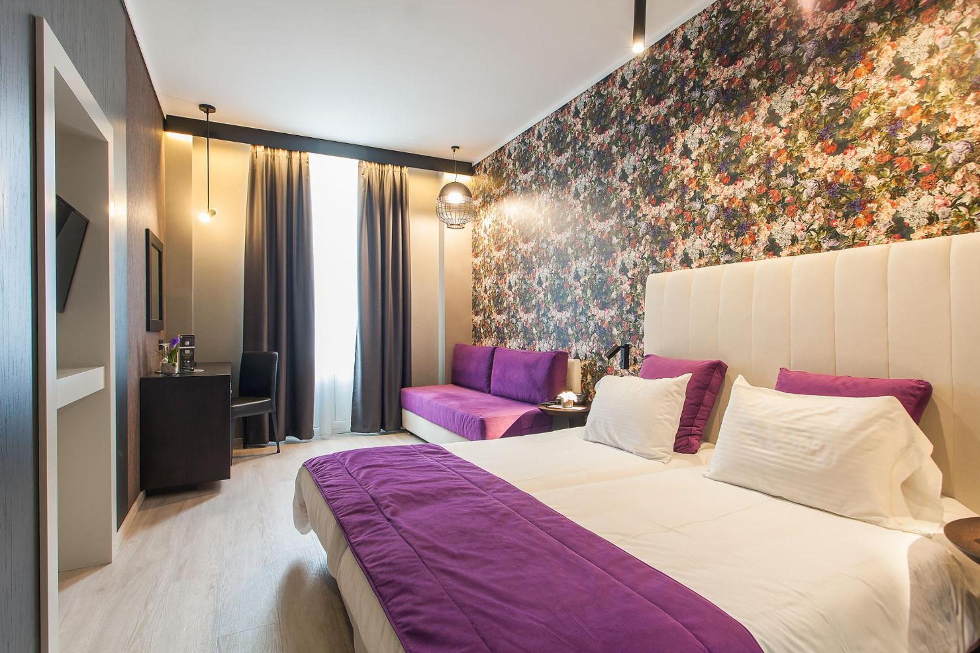 Twin Room with Balcony