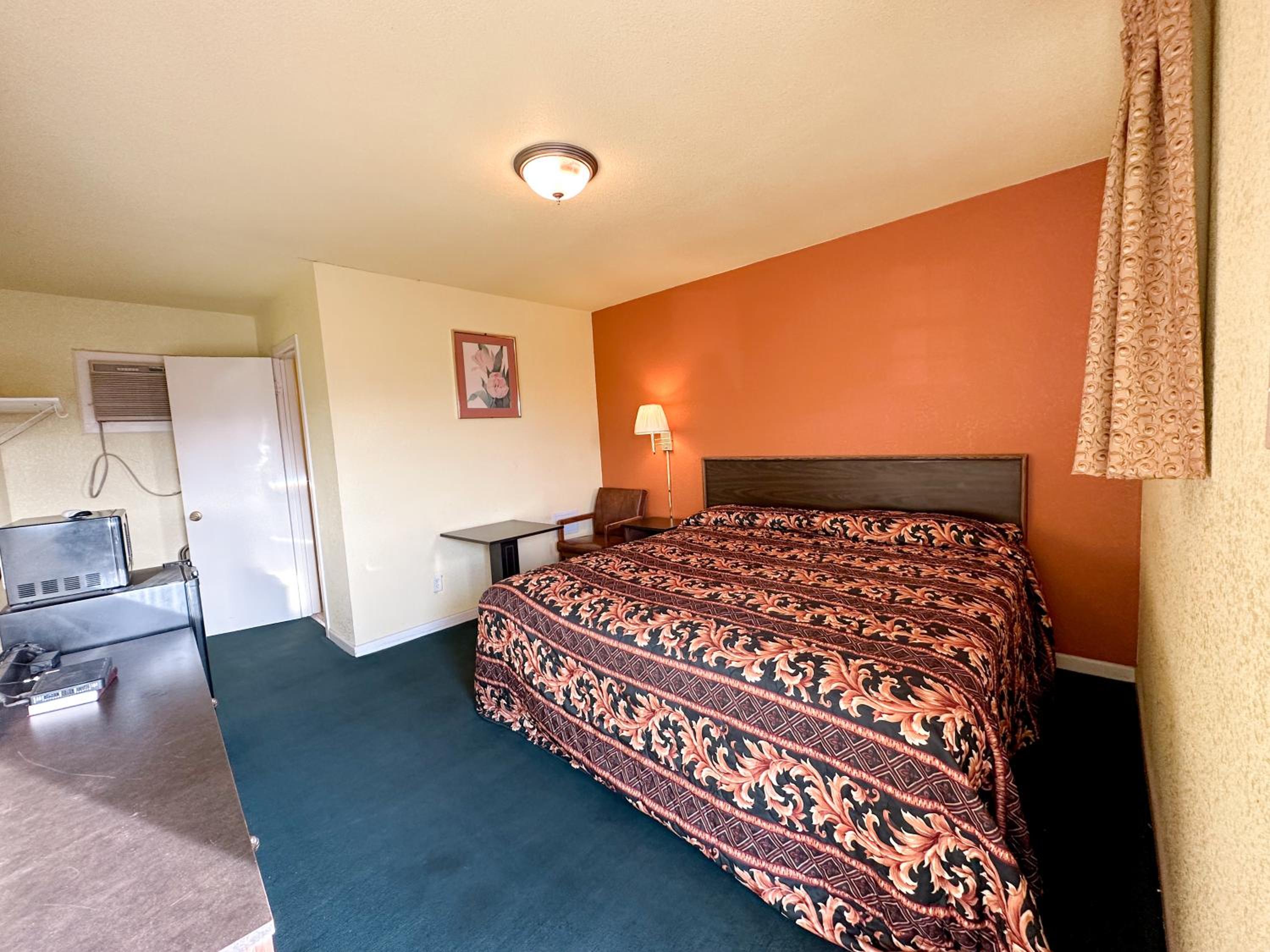 Double or Twin Room with Bathroom