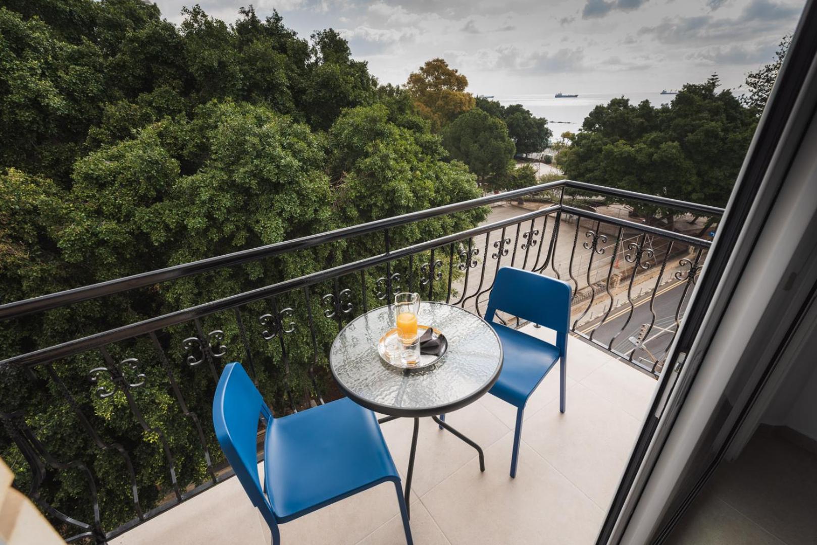 One-Bedroom Apartment with Sea View