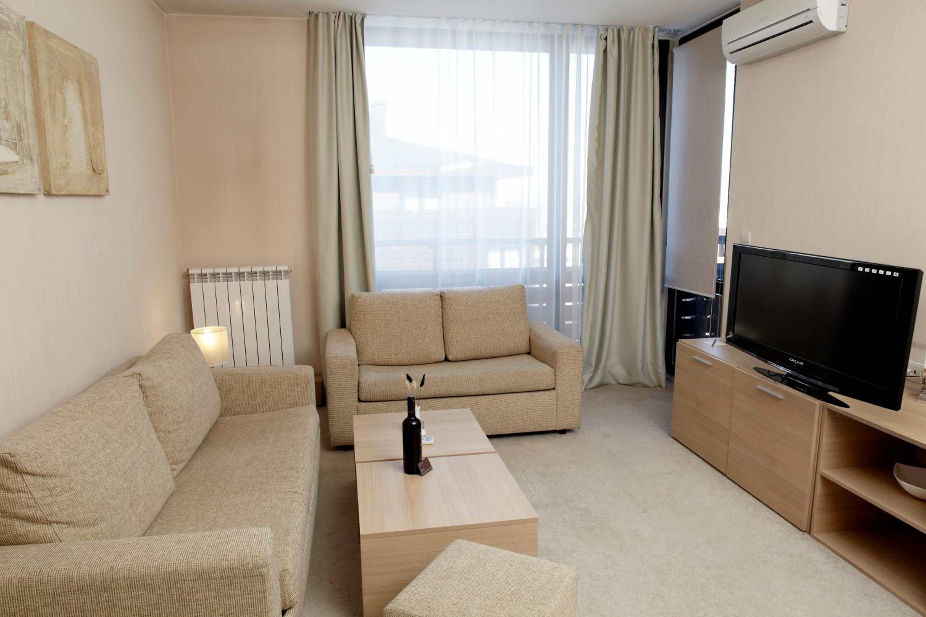 Standard Plus One-Bedroom Apartment