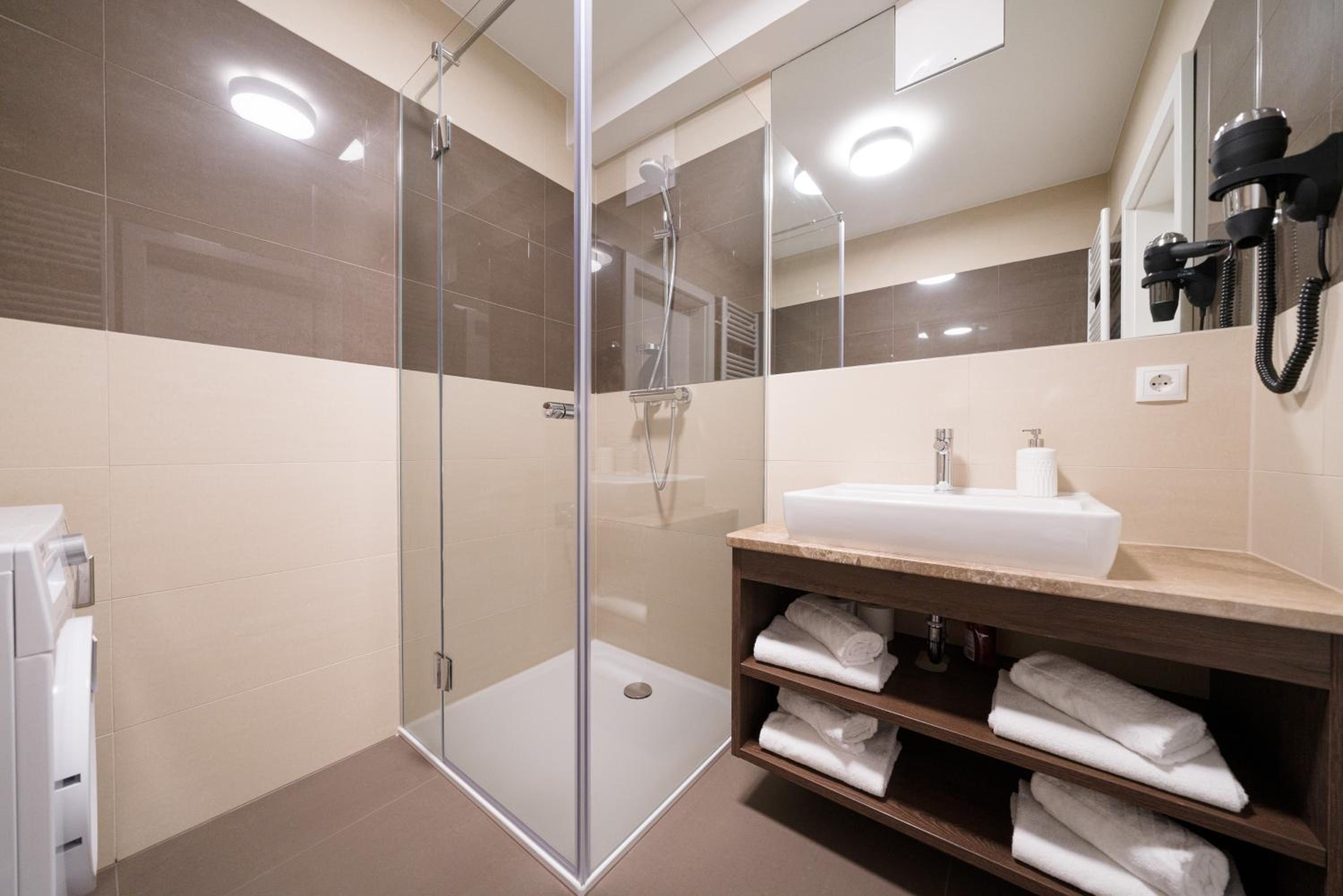 One-Bedroom Apartment with Balcony