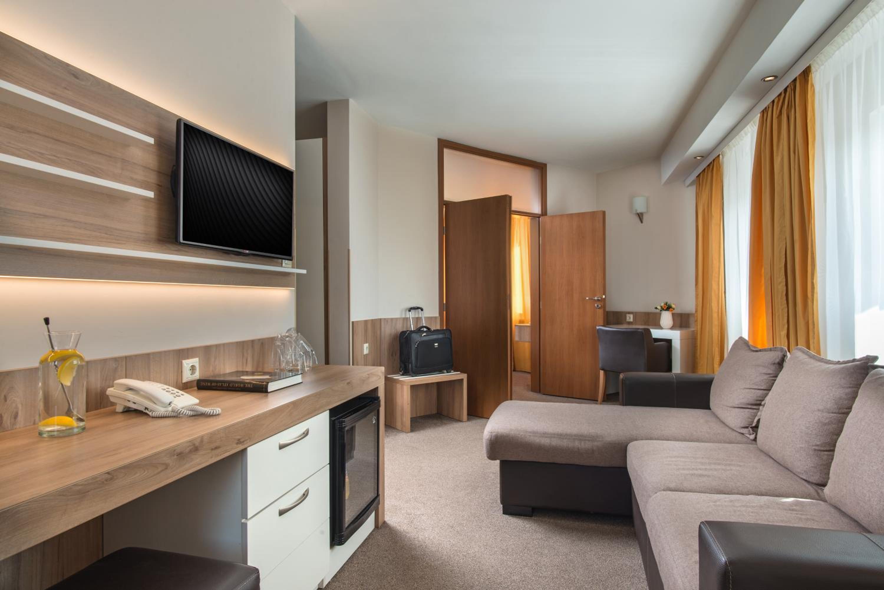 One-Bedroom Family Apartment