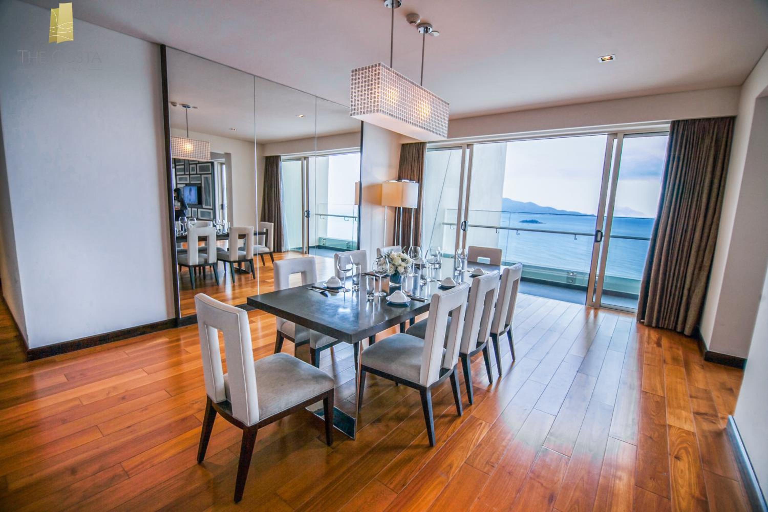 Four Bedroom Grand Suite