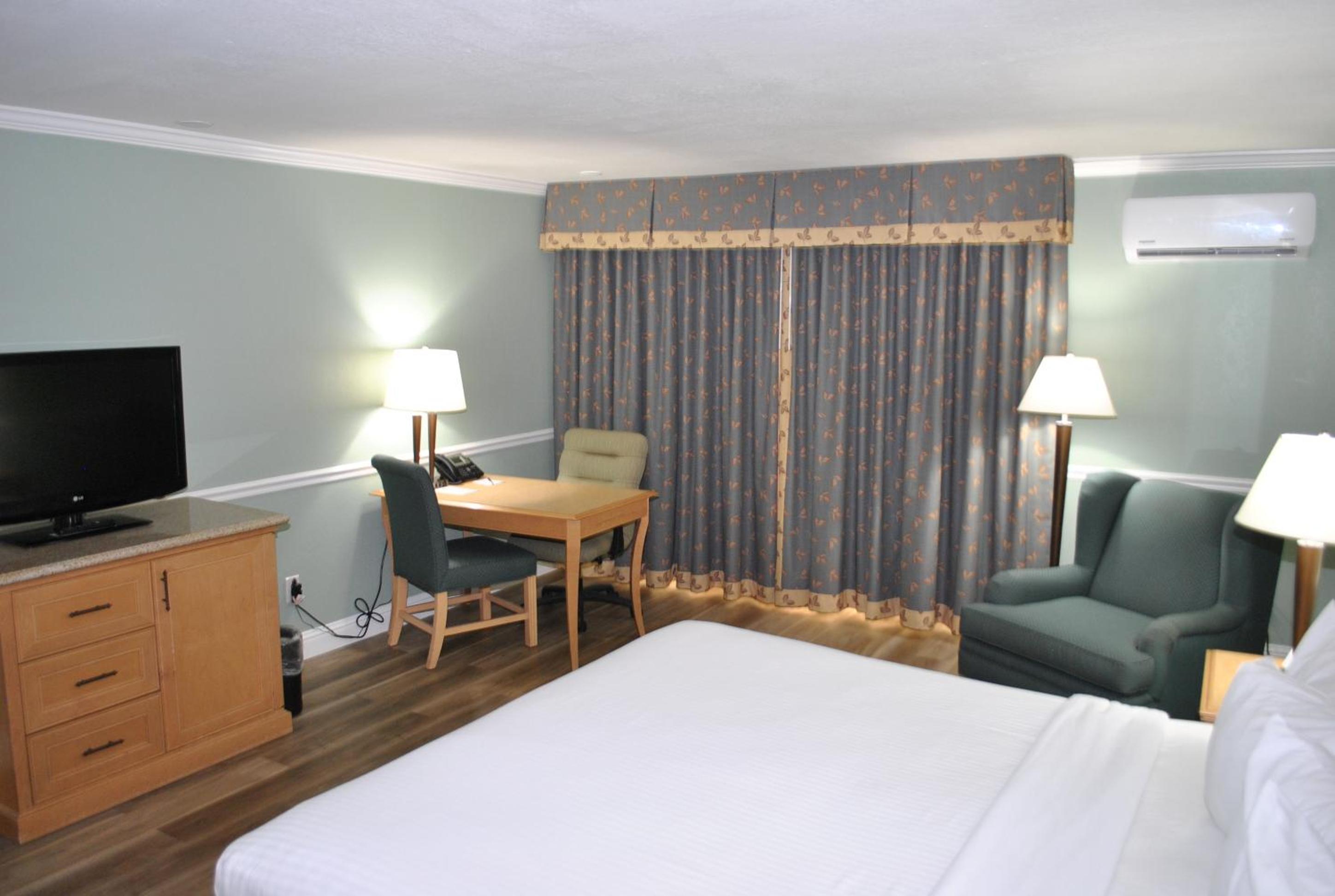 Superior King Room