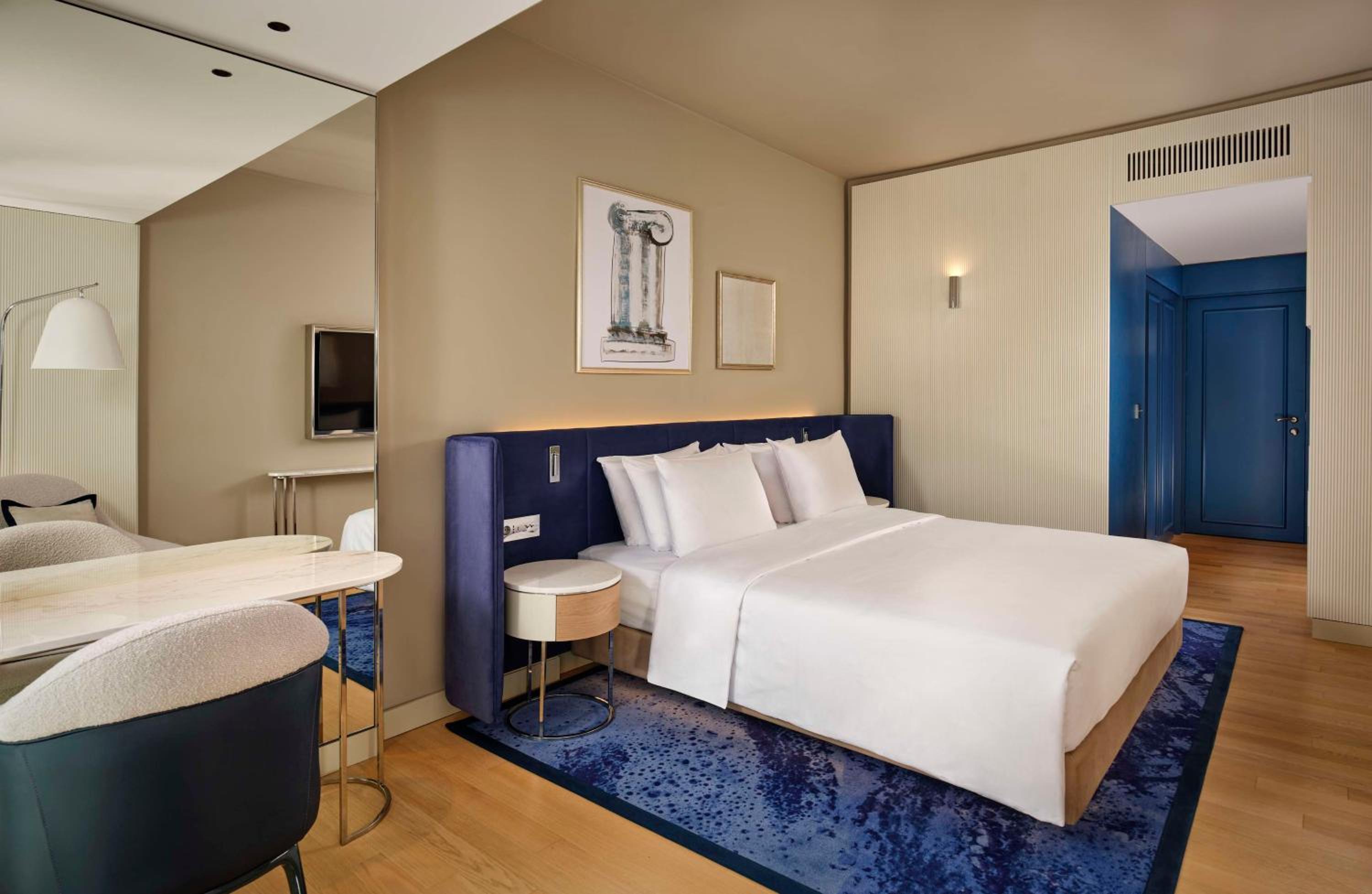 Collection Room - Garden View