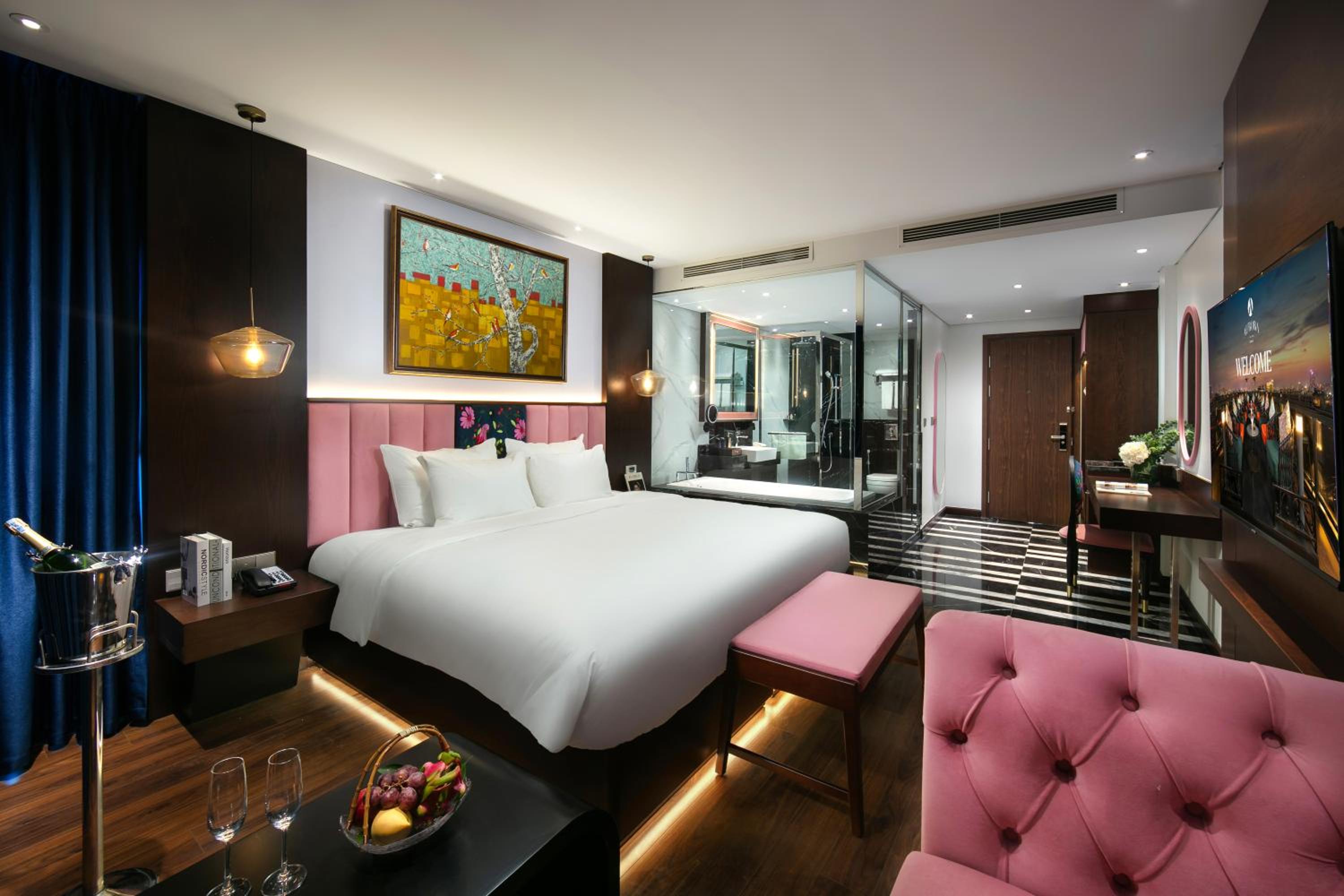 Premium Suite With Balcony