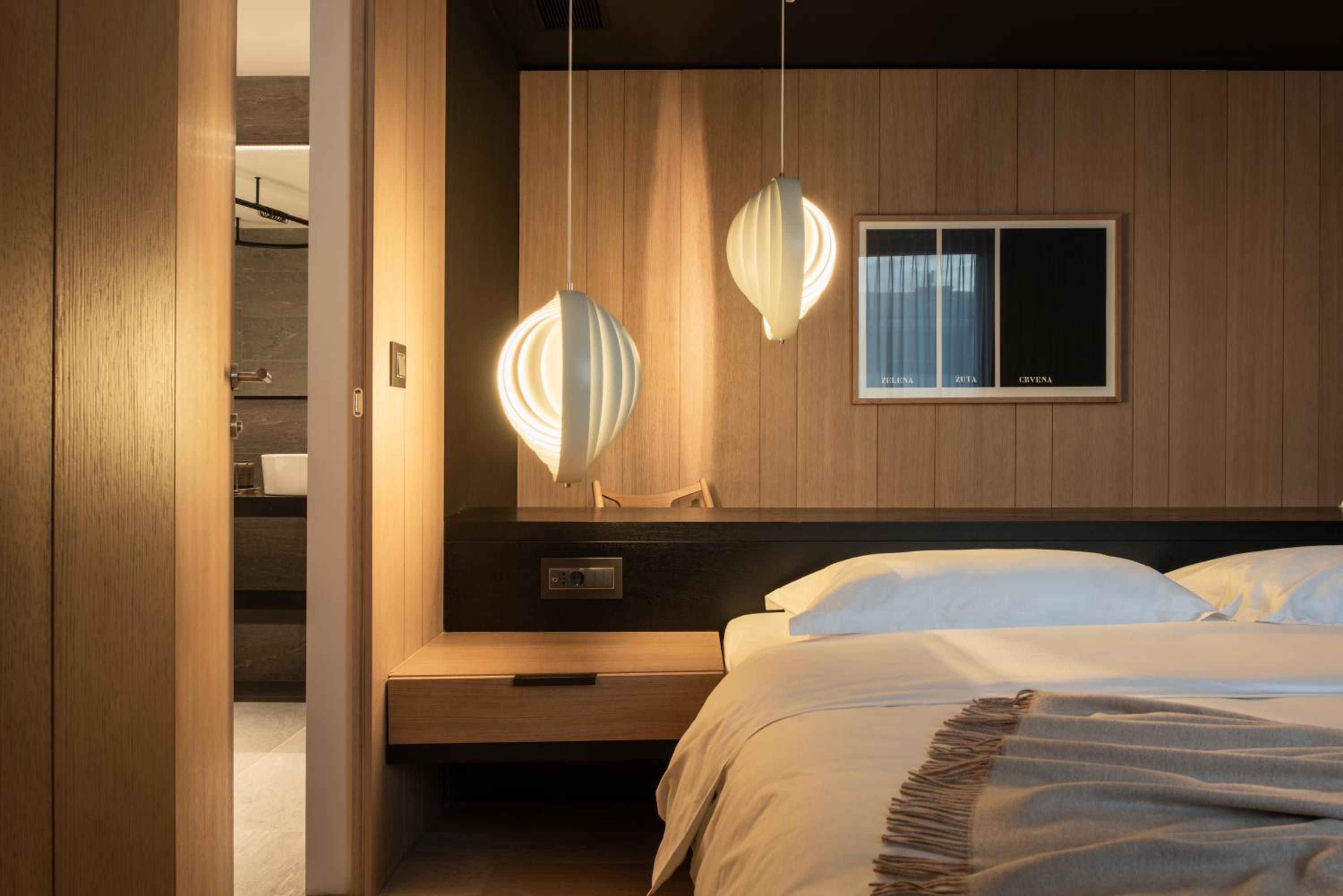 Deluxe Panoramic Double Room with City View