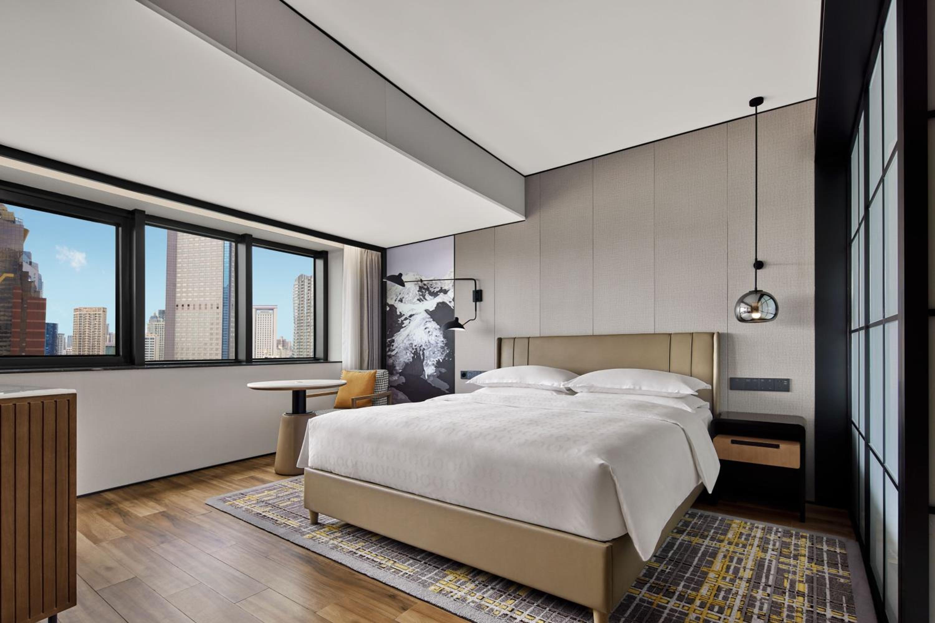 Deluxe King Bed Room