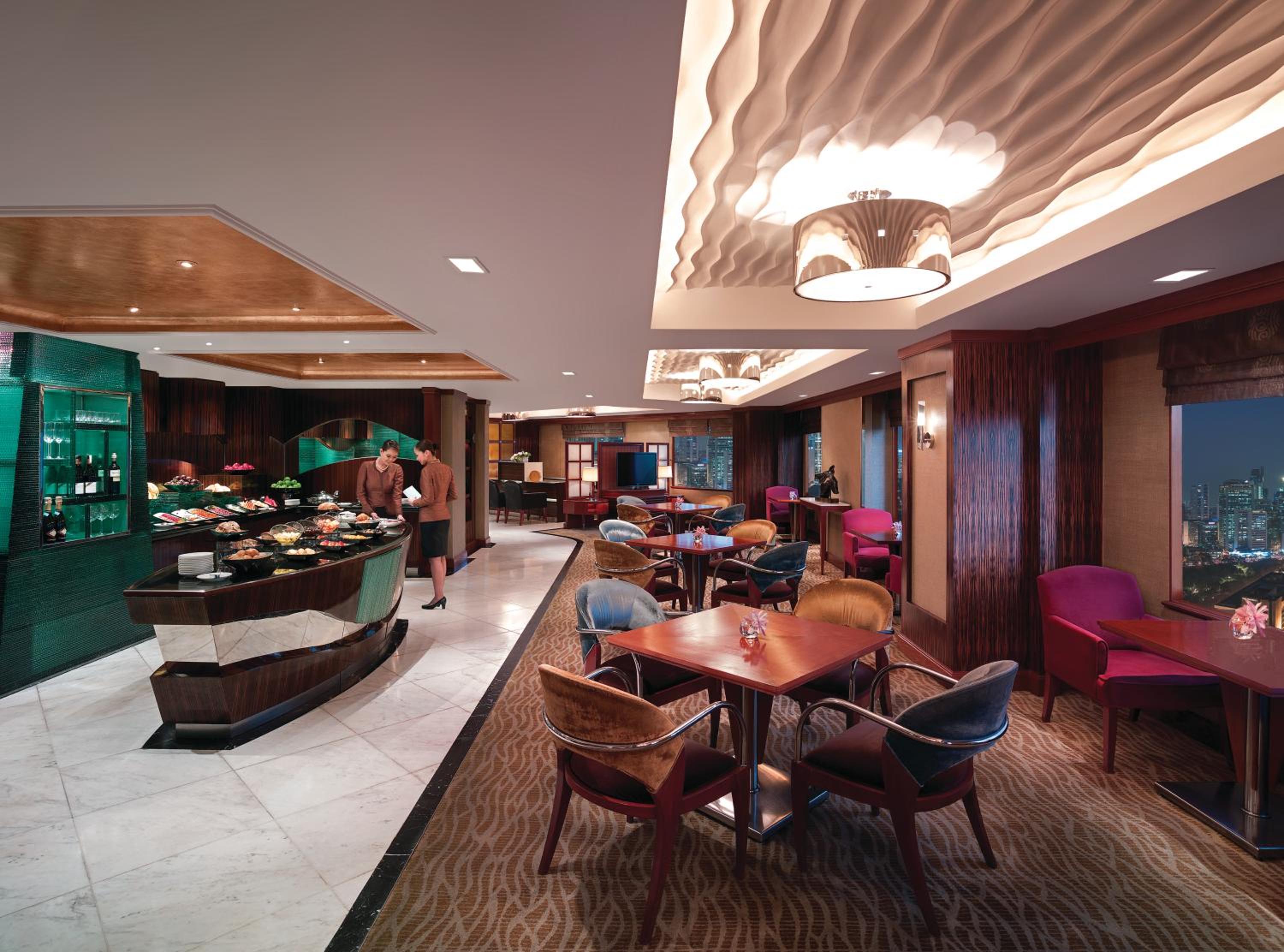 Horizon Club Deluxe King Room