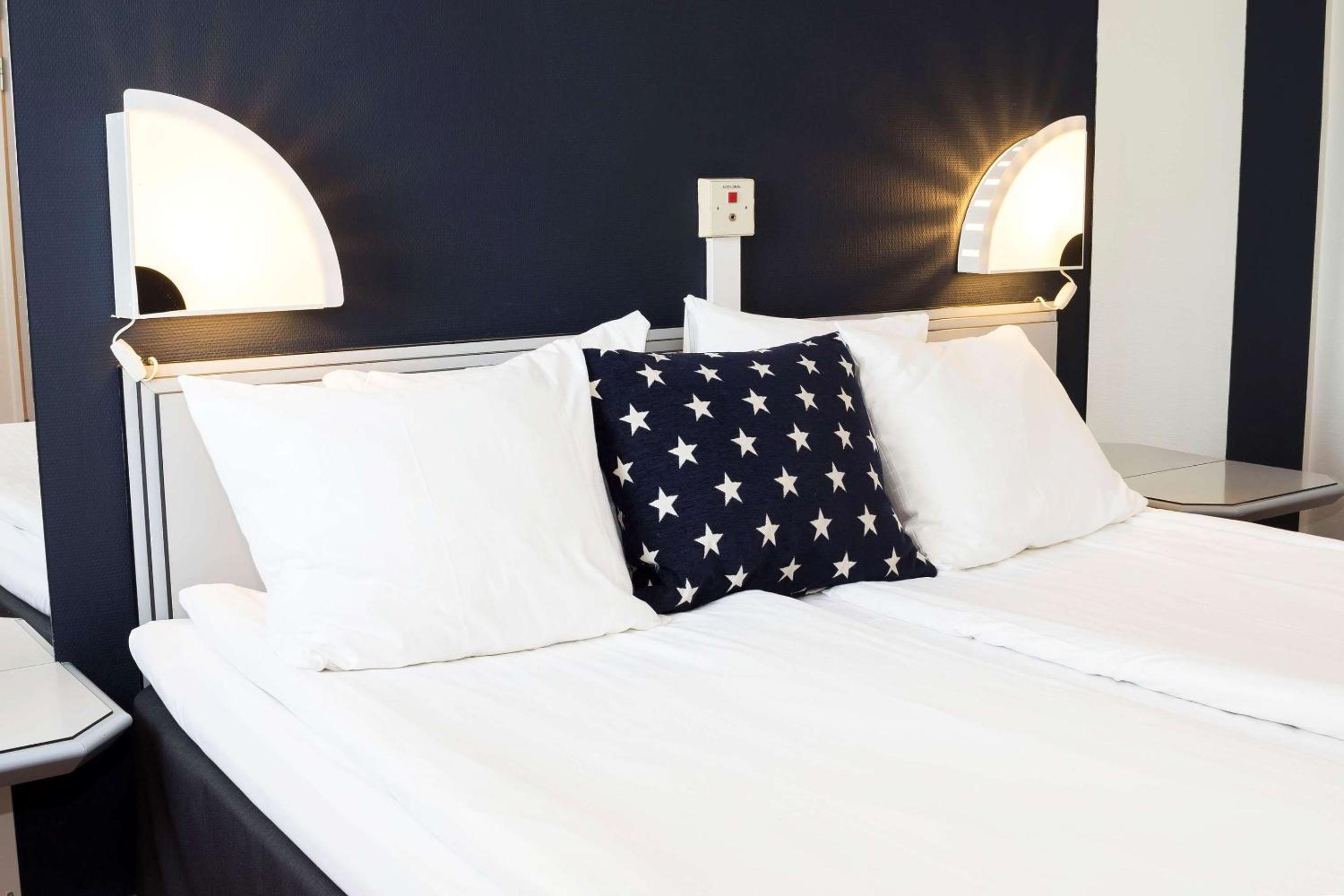 Standard Double Room with Double Bed - Non-Smoking