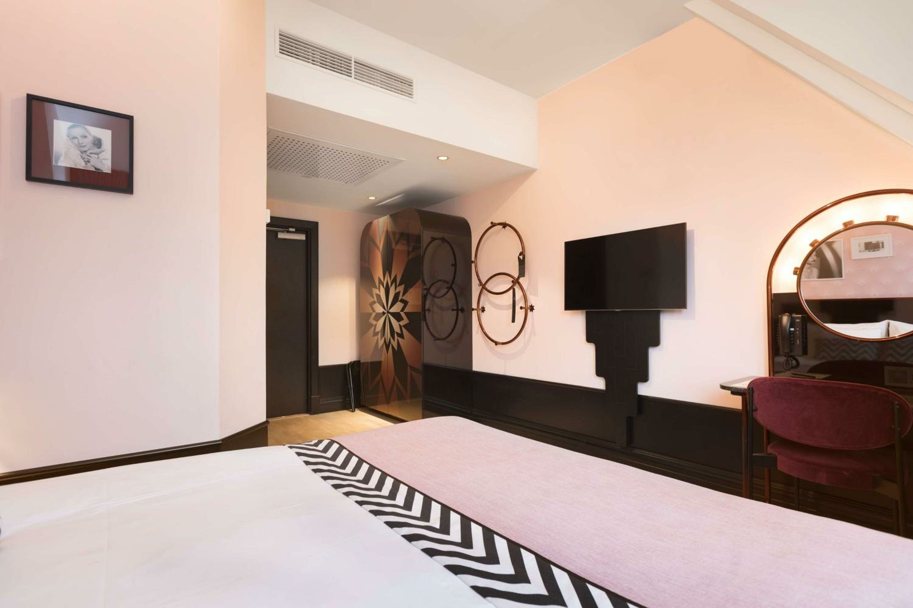 Large Double Room