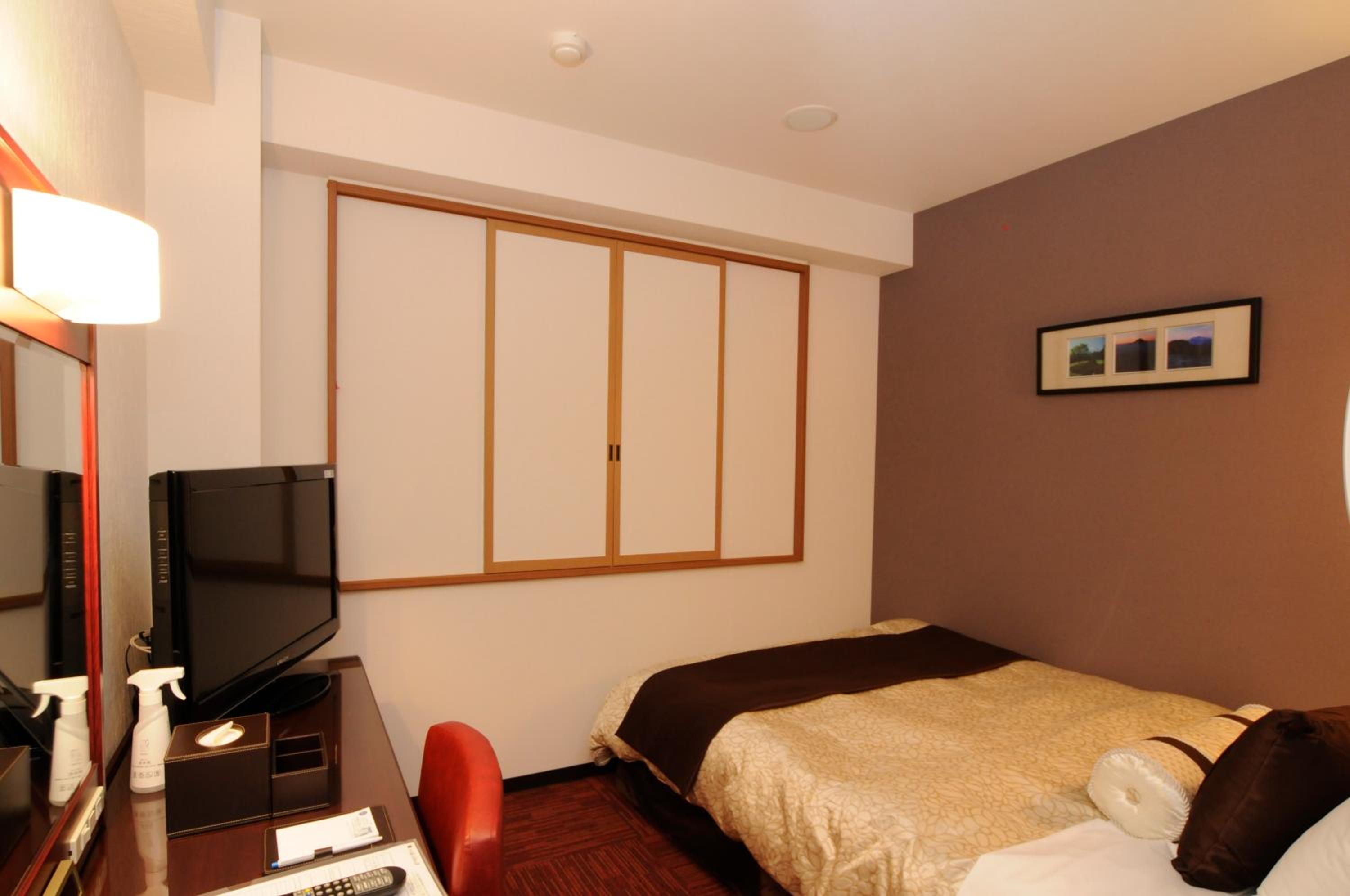Double Room - Non-Smoking 